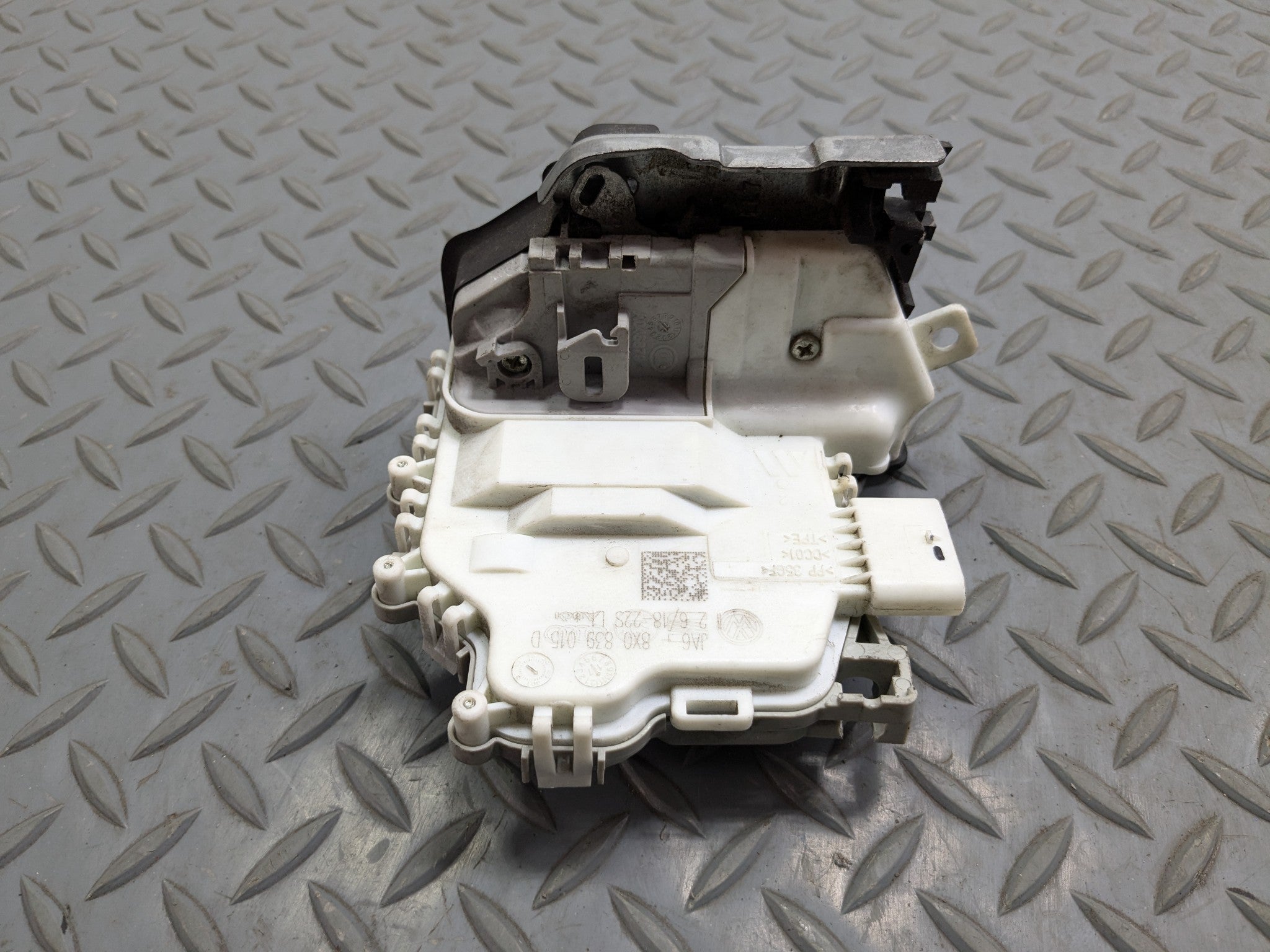2017 - 2022 OEM AUDI S4 REAR LEFT DRIVER SIDE DOOR LATCH LOCK ACTUATOR ASSEMBLY