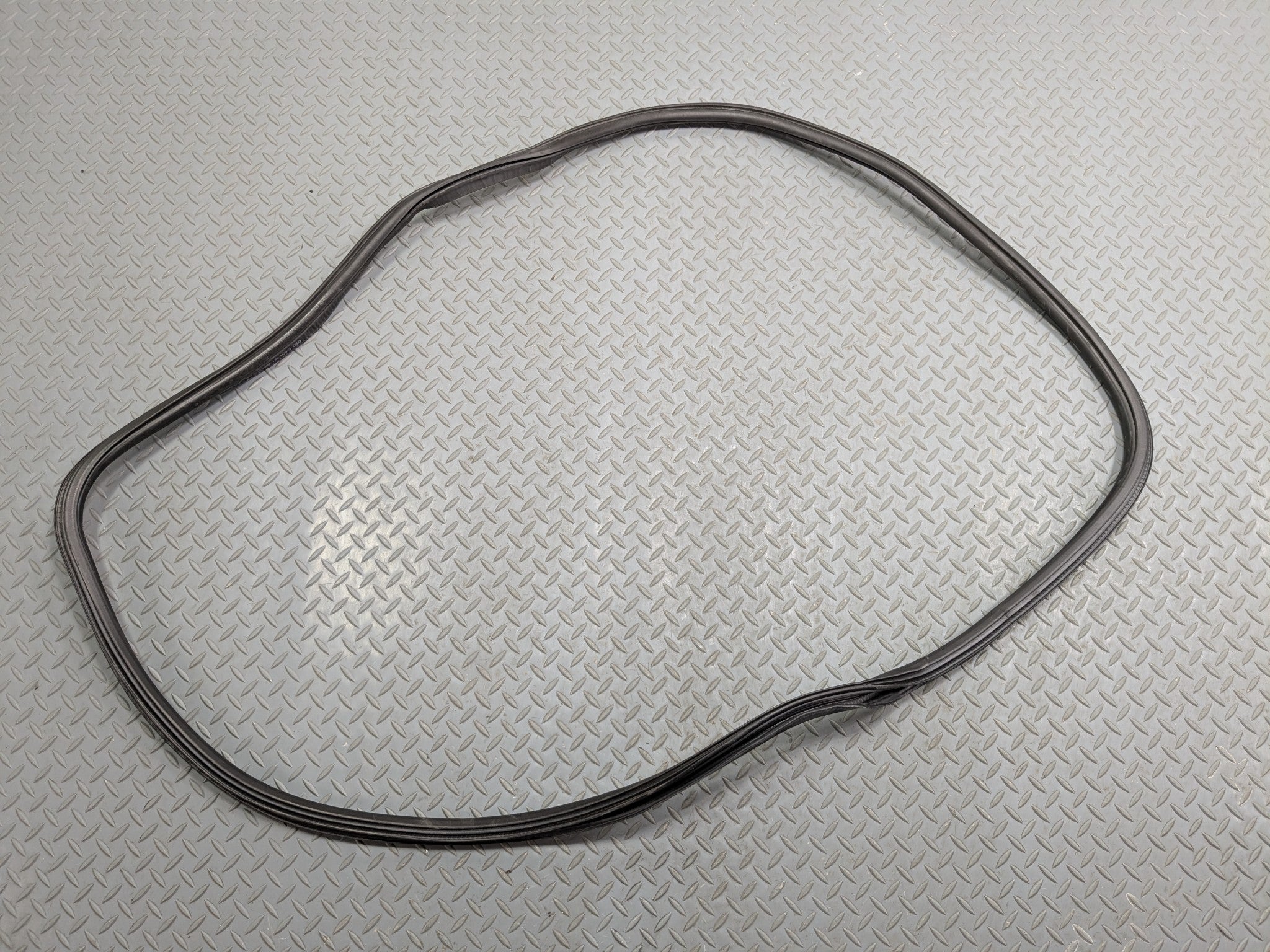 17 - 22 OEM AUDI S4 FRONT LEFT DRIVER SIDE DOOR SEAL WEATHER STRIPPING RUBBER