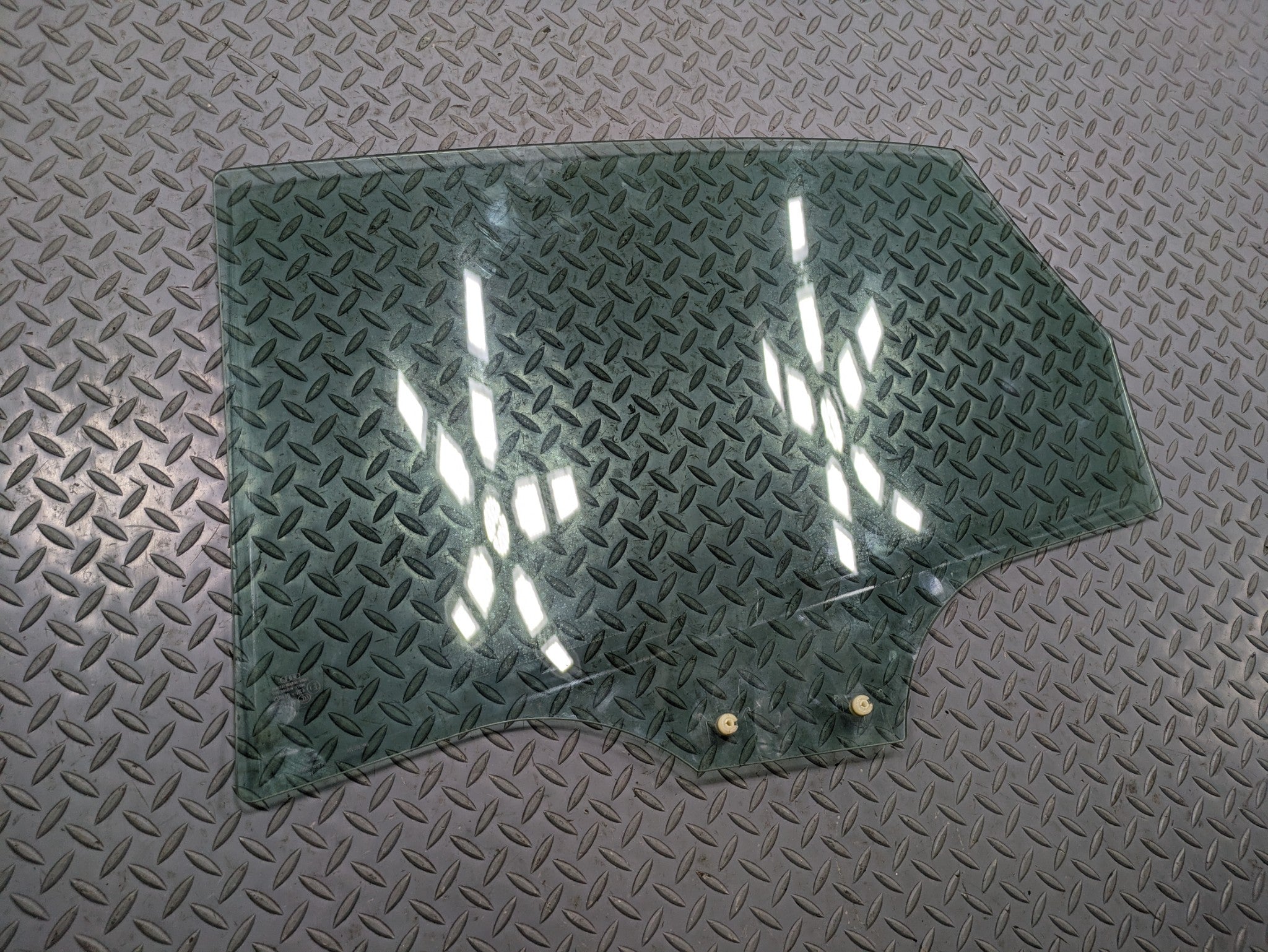 2017 - 2022 OEM AUDI S4 REAR RIGHT PASSENGER SIDE DOOR WINDOW GLASS ASSEMBLY