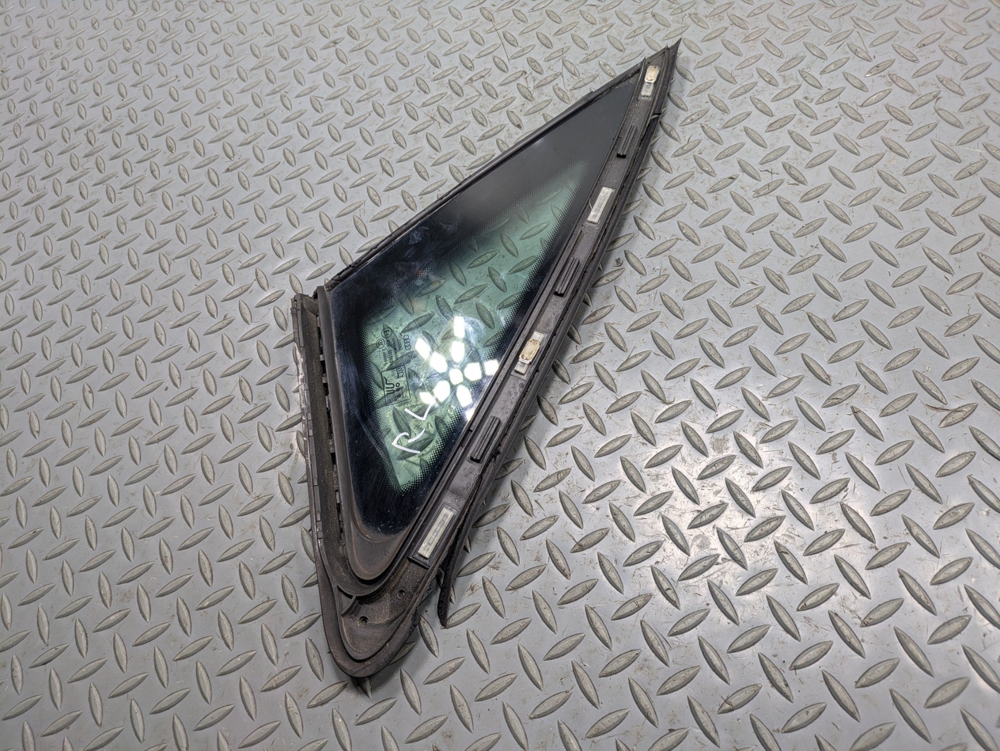 2017 - 2022 OEM AUDI S4 REAR LEFT DRIVER SIDE QUARTER WINDOW VENT GLASS