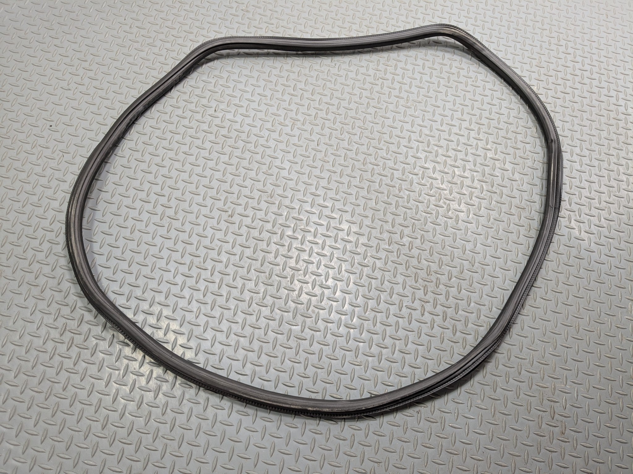 17 - 22 OEM AUDI S4 REAR RIGHT PASSENGER SIDE DOOR SEAL WEATHER STRIPPING RUBBER