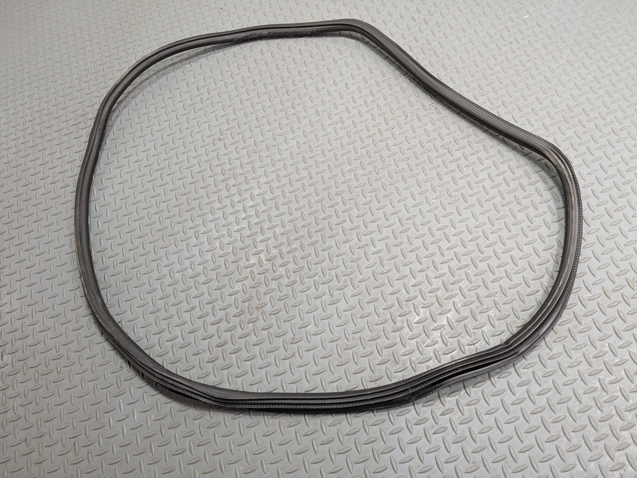 17 - 22 OEM AUDI S4 REAR RIGHT PASSENGER SIDE DOOR SEAL WEATHER STRIPPING RUBBER