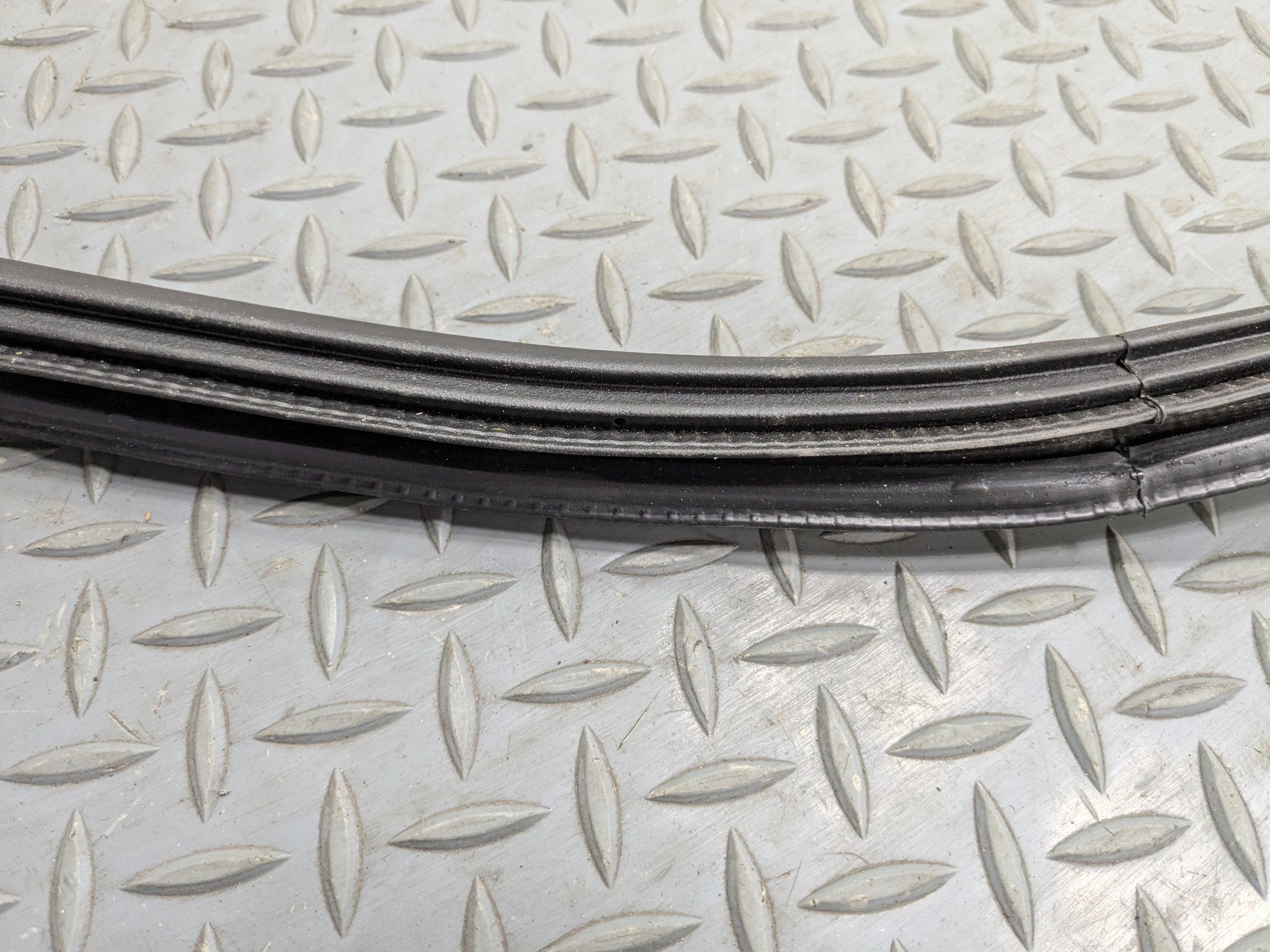 17 - 22 OEM AUDI S4 REAR RIGHT PASSENGER SIDE DOOR SEAL WEATHER STRIPPING RUBBER
