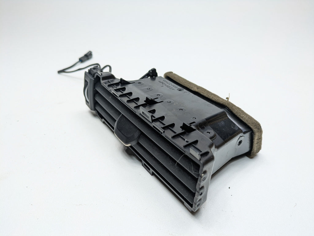 17 - 22 OEM AUDI S4 FRONT RIGHT PASSENGER SIDE DASH AIR CONDITIONER HEATER VENT