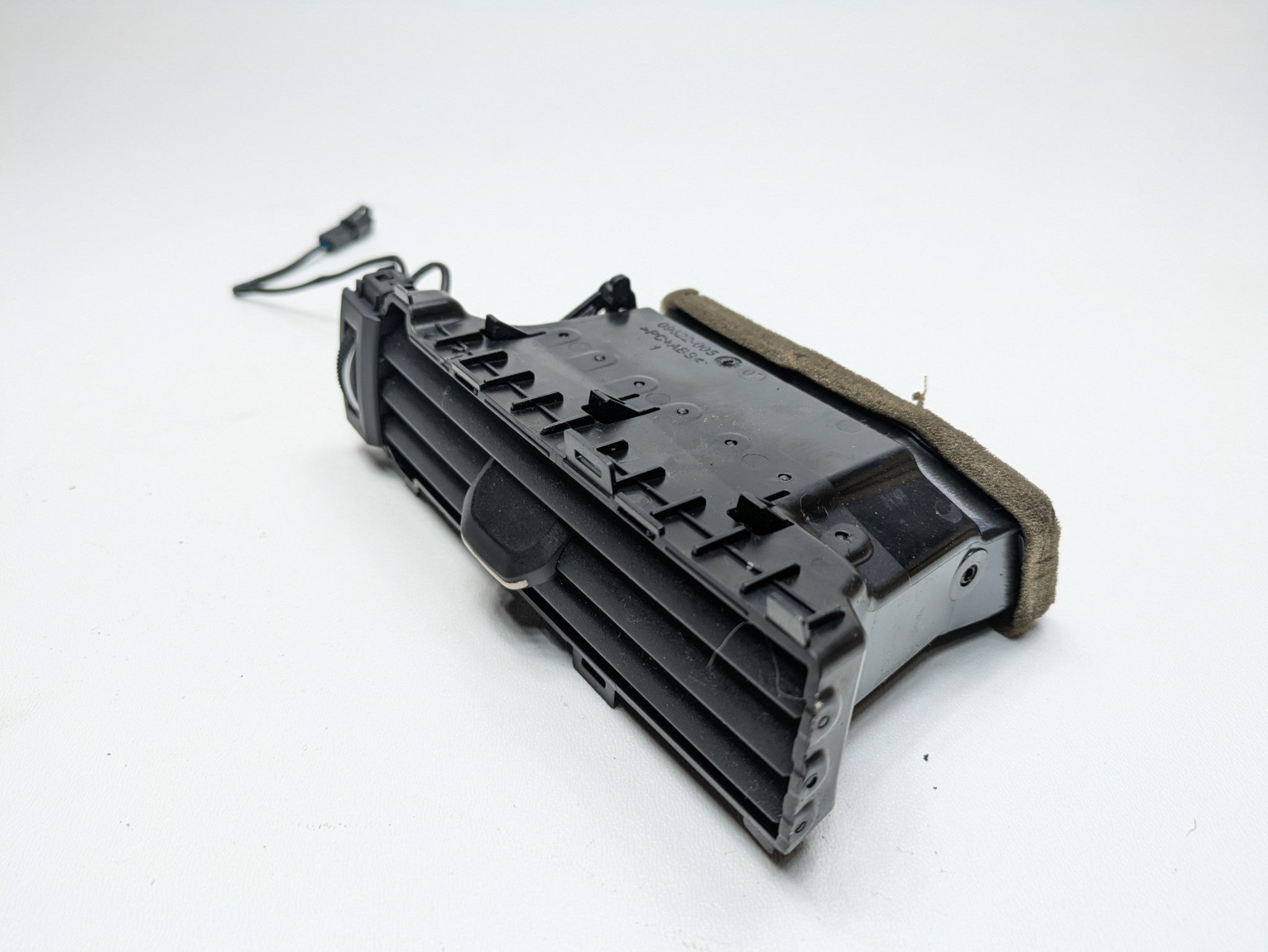 17 - 22 OEM AUDI S4 FRONT RIGHT PASSENGER SIDE DASH AIR CONDITIONER HEATER VENT