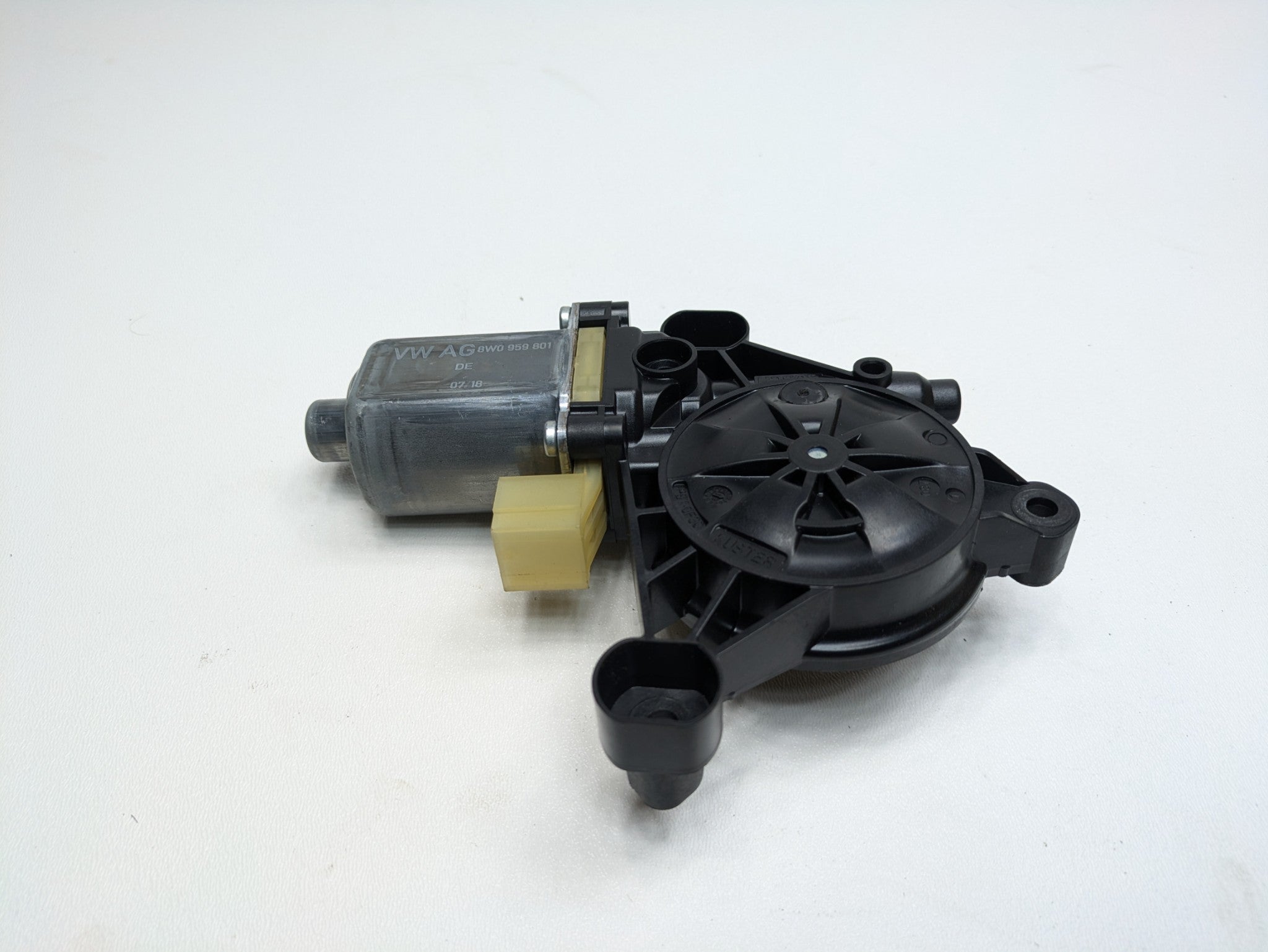 2017 - 2022 OEM AUDI S4 FRONT LEFT DRIVER SIDE POWER WINDOW MOTOR ASSEMBLY
