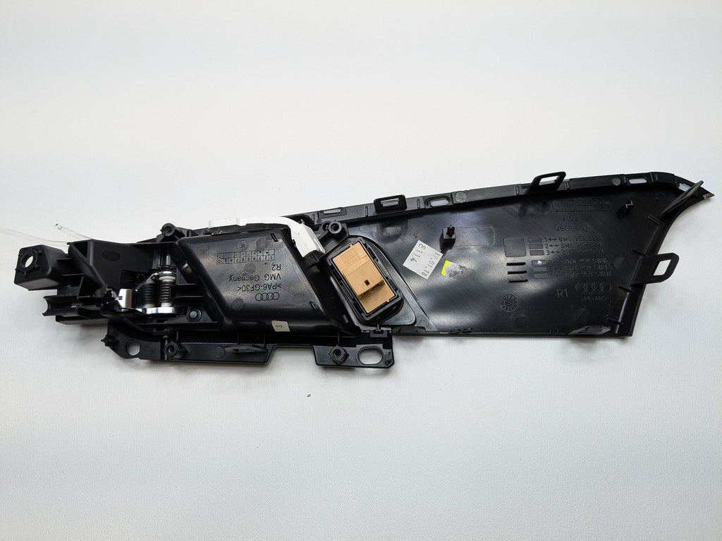 17 - 22 OEM AUDI S4 FRONT RIGHT PASSENGER SIDE INTERIOR DOOR HANDLE WITH SWITCH