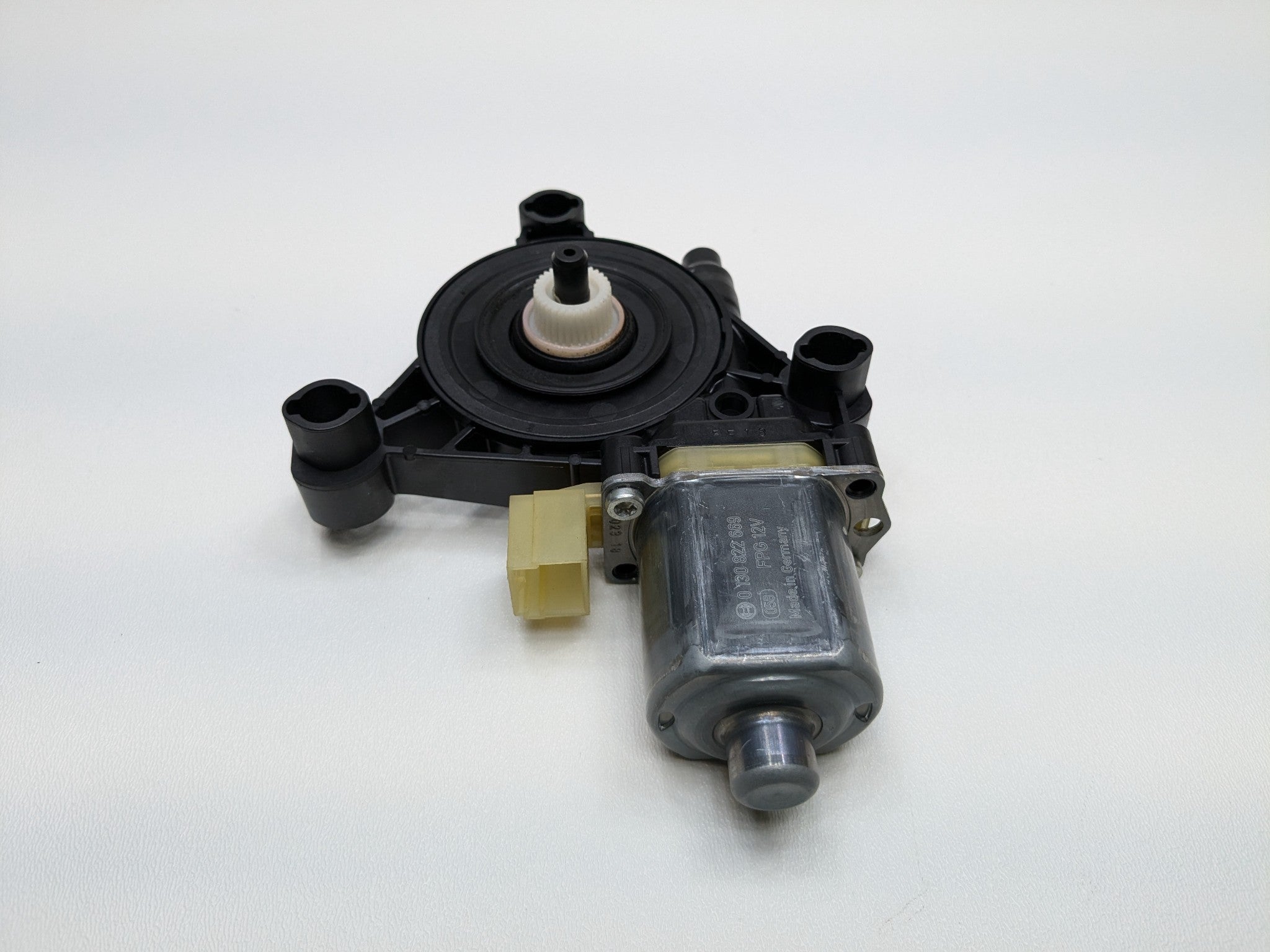 2017 - 2022 OEM AUDI S4 REAR LEFT DRIVER SIDE POWER WINDOW MOTOR ASSEMBLY