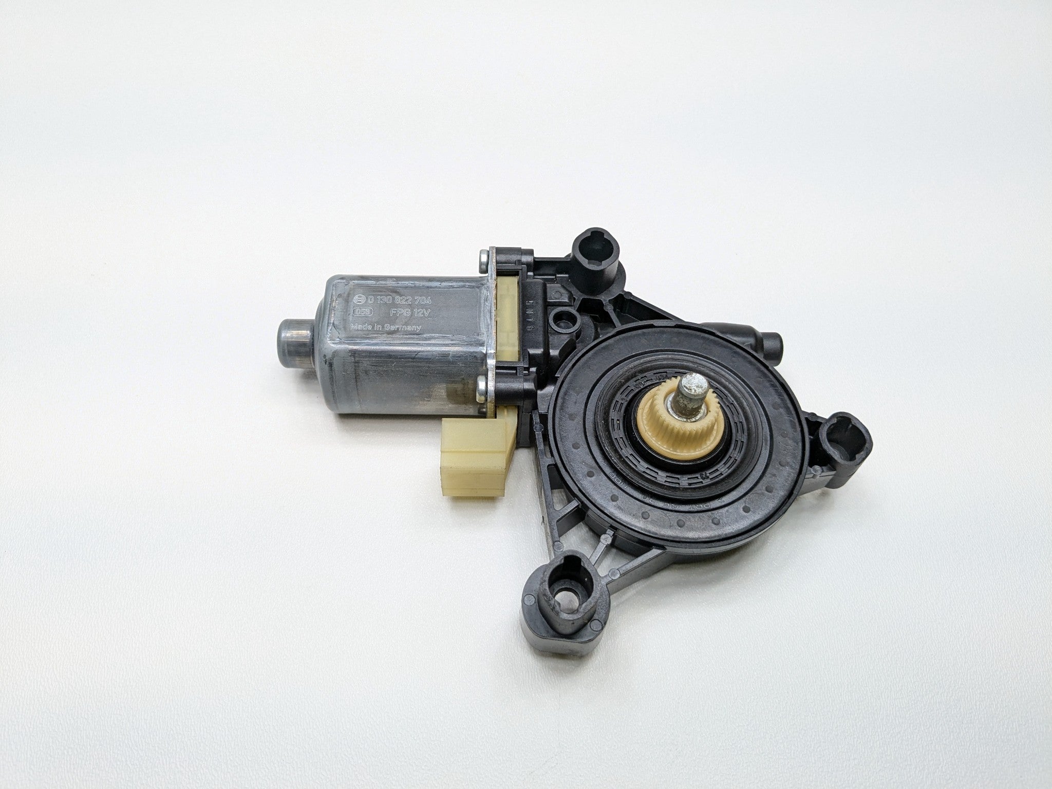 2017 - 2022 OEM AUDI S4 FRONT RIGHT PASSENGER SIDE POWER WINDOW MOTOR ASSEMBLY