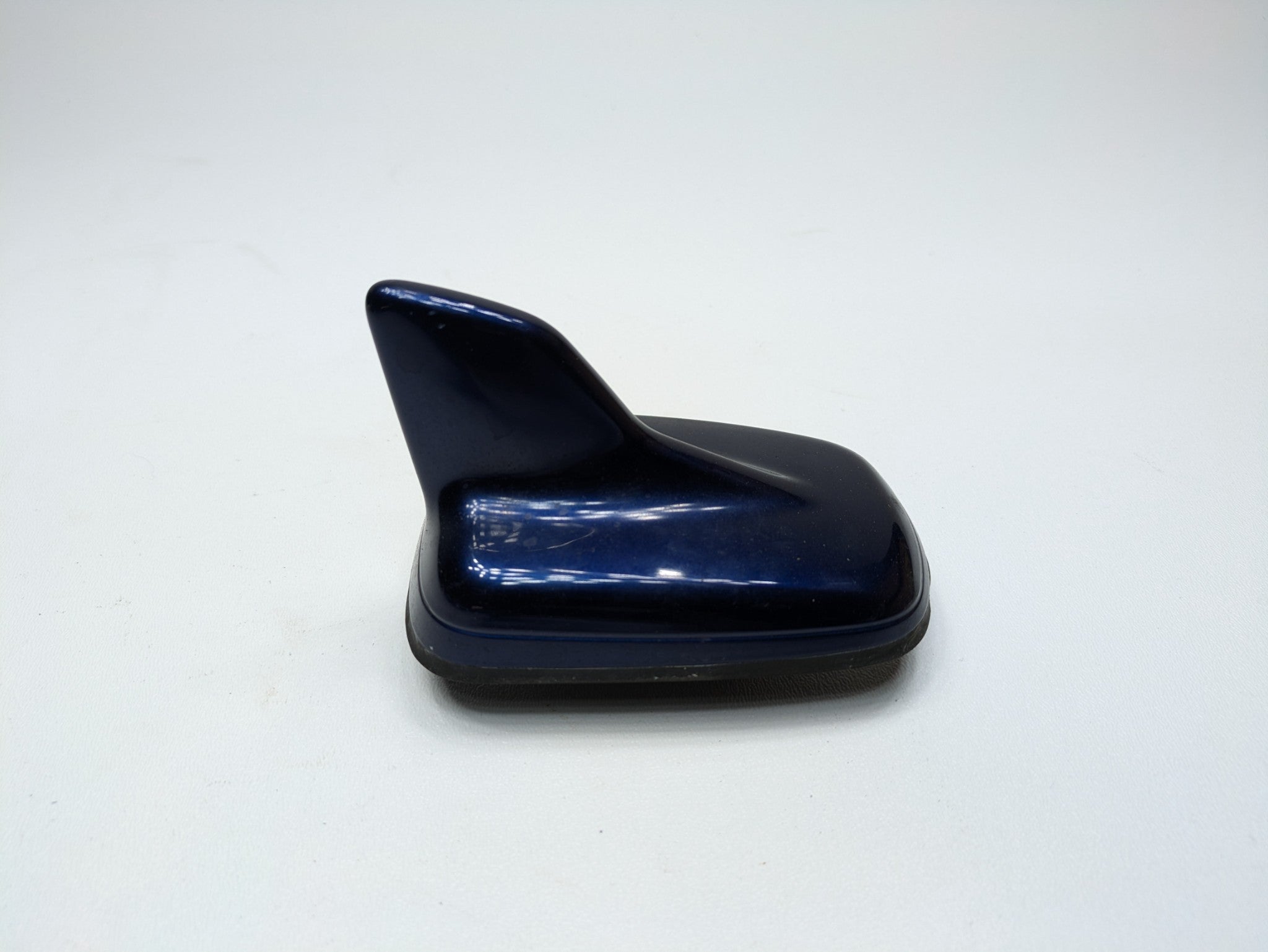 2017 - 2022 OEM AUDI S4 ROOF MOUNTED SHARK FIN RADIO ANTENNA BLUE