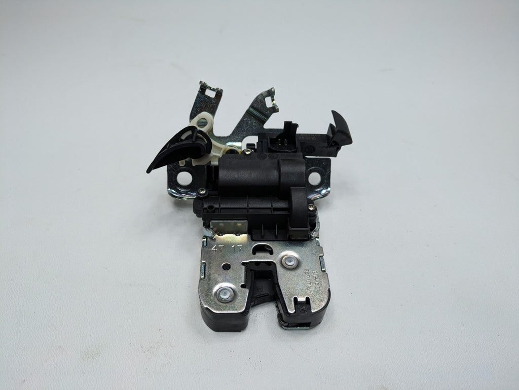 2017 - 2022 OEM AUDI S4 REAR TRUNK LID LOCK LATCH ACTUATOR