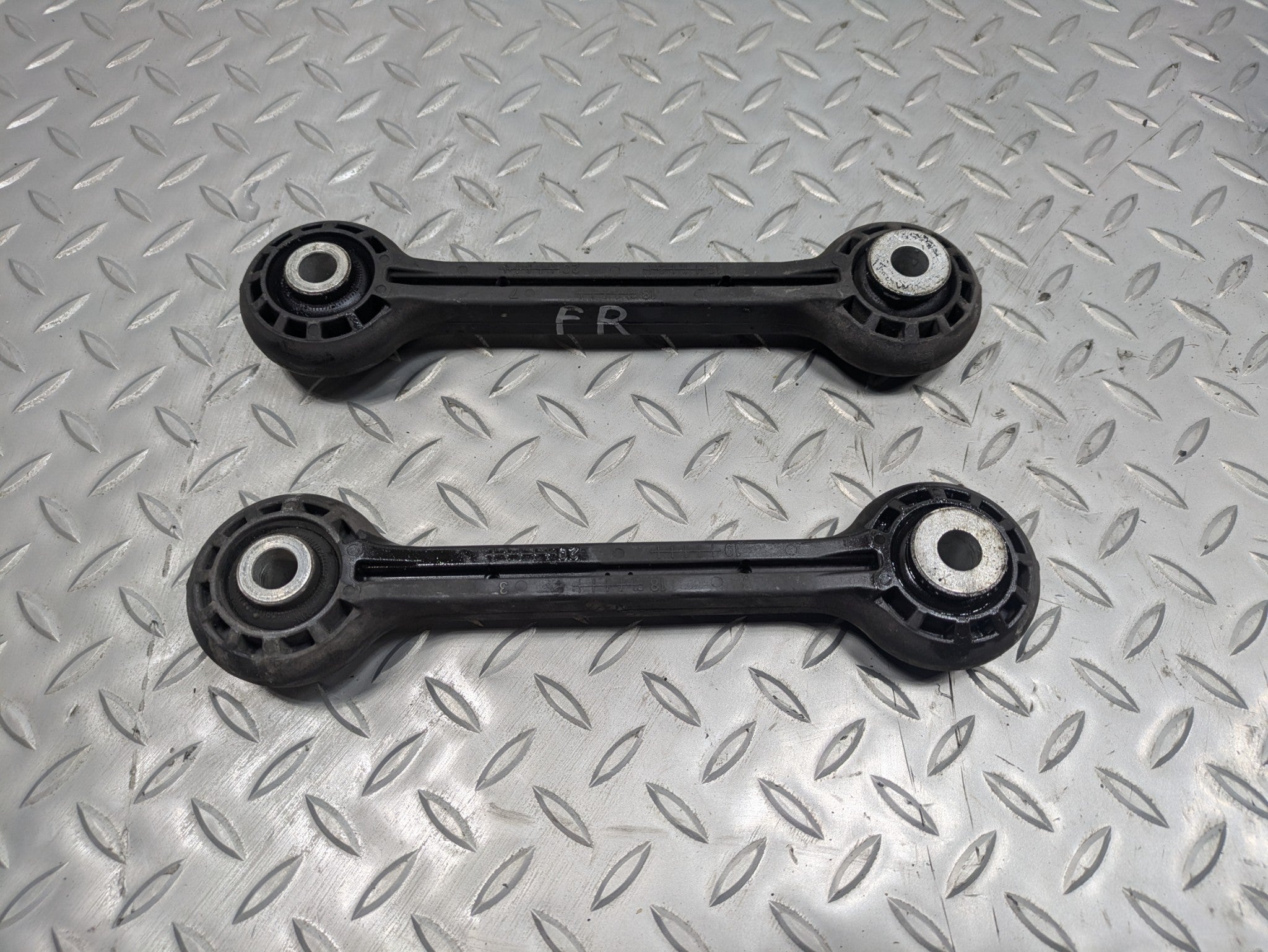 2017 - 2022 OEM AUDI S4 FRONT LEFT AND RIGHT SIDE STABILIZER SWAY BAR LINK