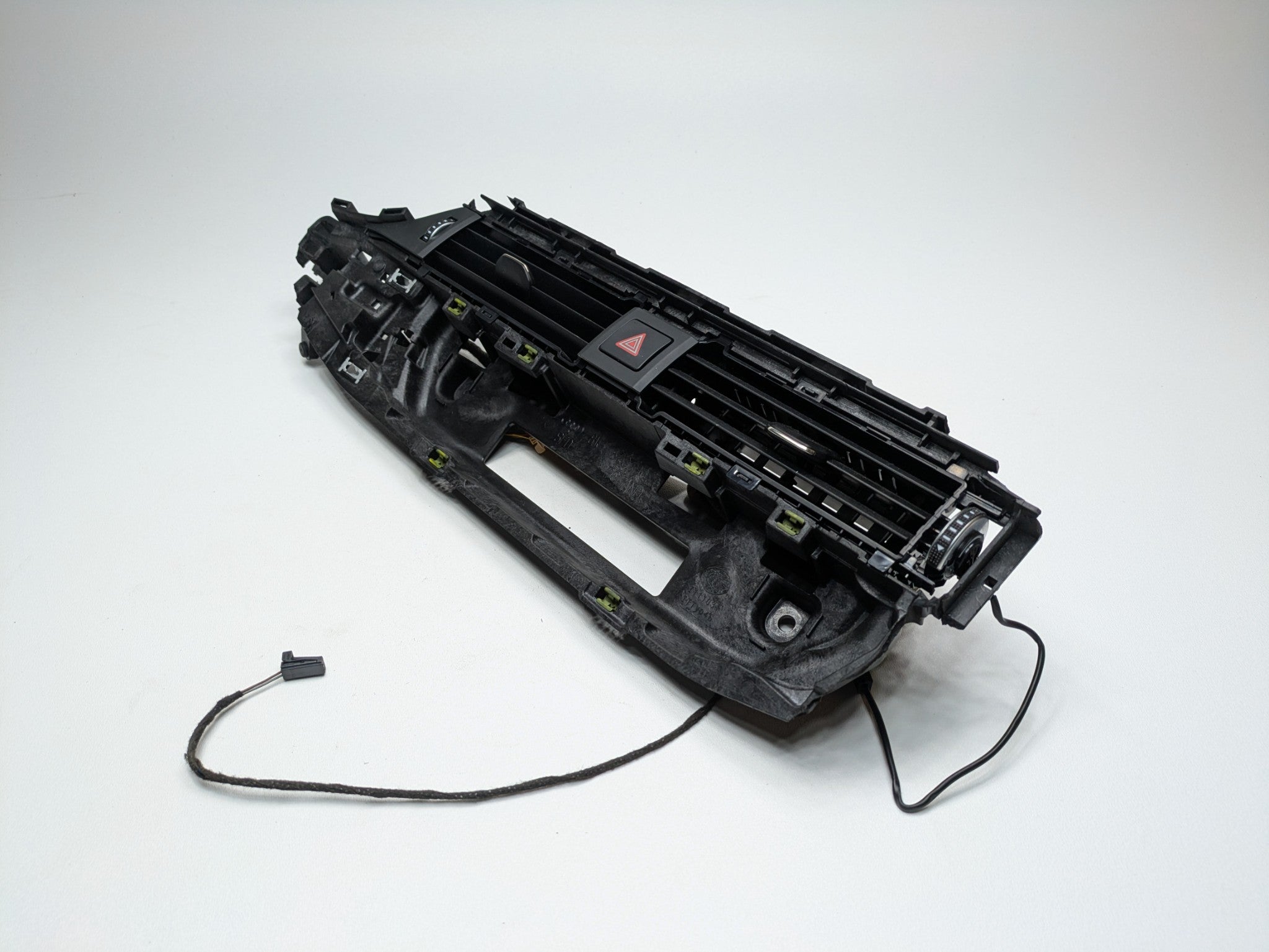 2017 - 2022 OEM AUDI S4 DASHBOARD CENTER AIR CONDITIONING HEATER VENT ASSEMBLY