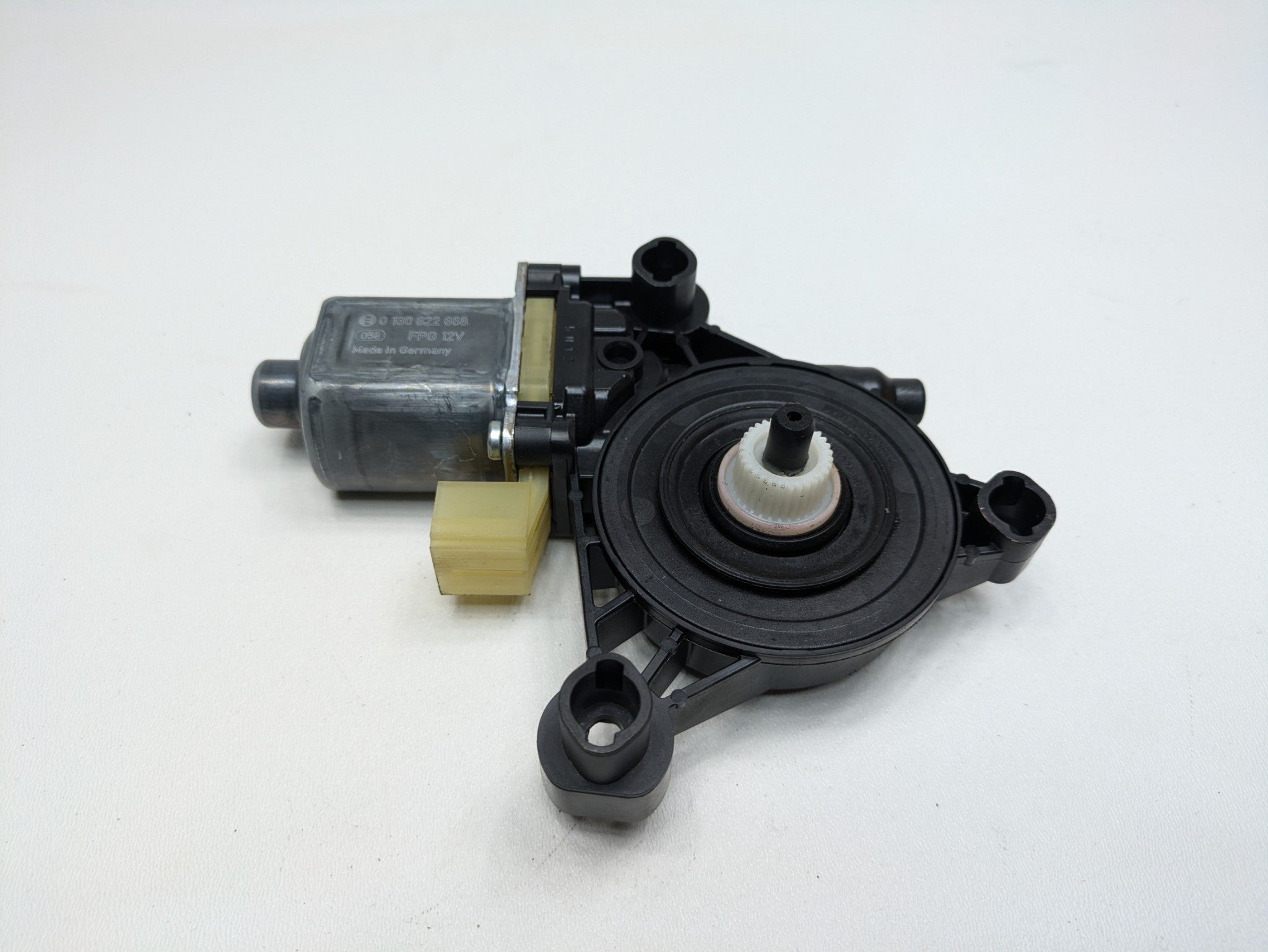 2017 - 2022 OEM AUDI S4 REAR RIGHT PASSENGER SIDE POWER WINDOW MOTOR ASSEMBLY