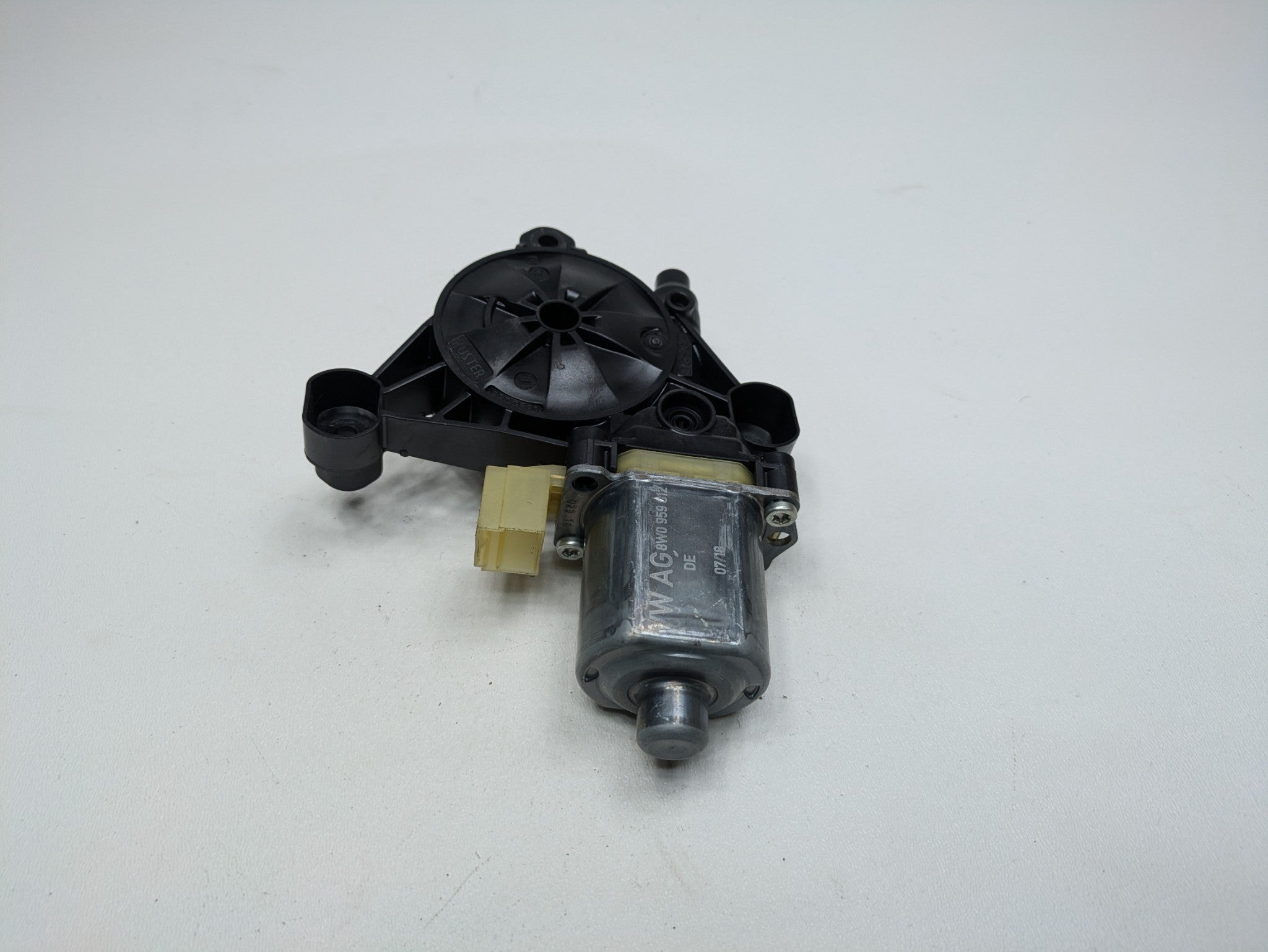 2017 - 2022 OEM AUDI S4 REAR RIGHT PASSENGER SIDE POWER WINDOW MOTOR ASSEMBLY