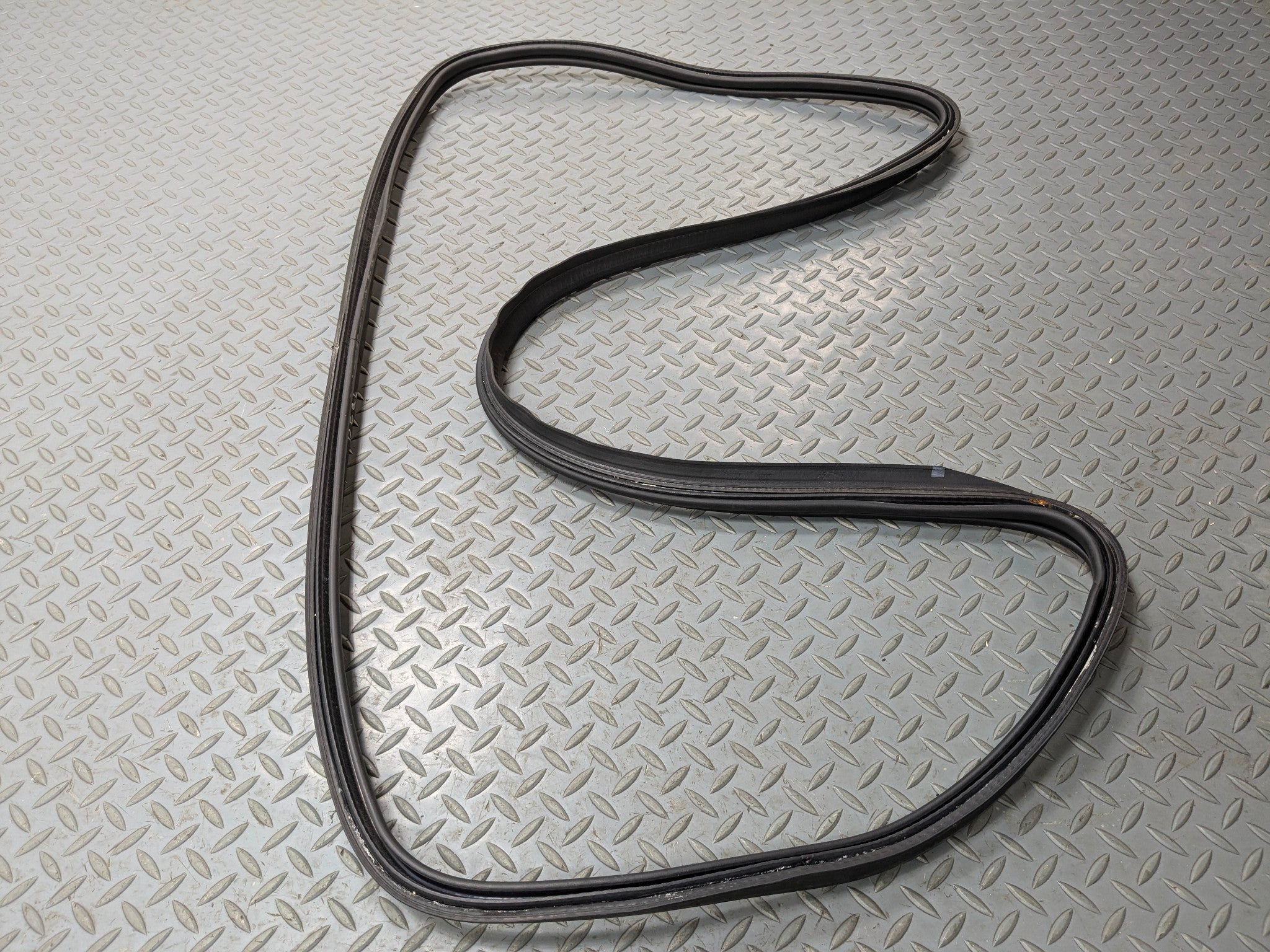 2017 - 2022 OEM AUDI S4 REAR TRUNK TAILGATE SEAL WEATHER STRIPPING RUBBER