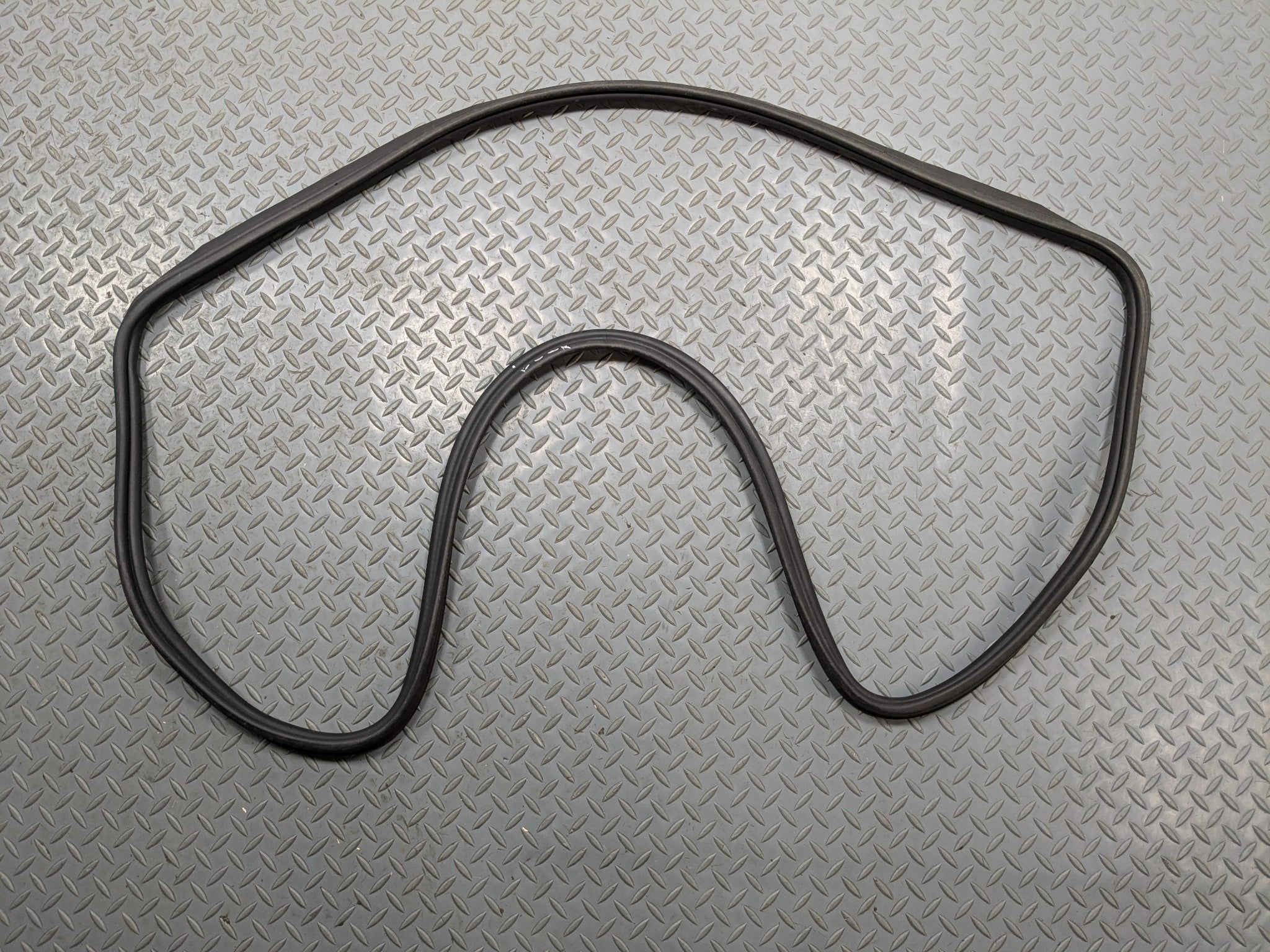 2017 - 2022 OEM AUDI S4 REAR TRUNK TAILGATE SEAL WEATHER STRIPPING RUBBER