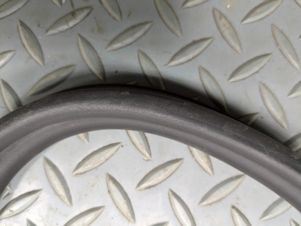 2017 - 2022 OEM AUDI S4 REAR TRUNK TAILGATE SEAL WEATHER STRIPPING RUBBER