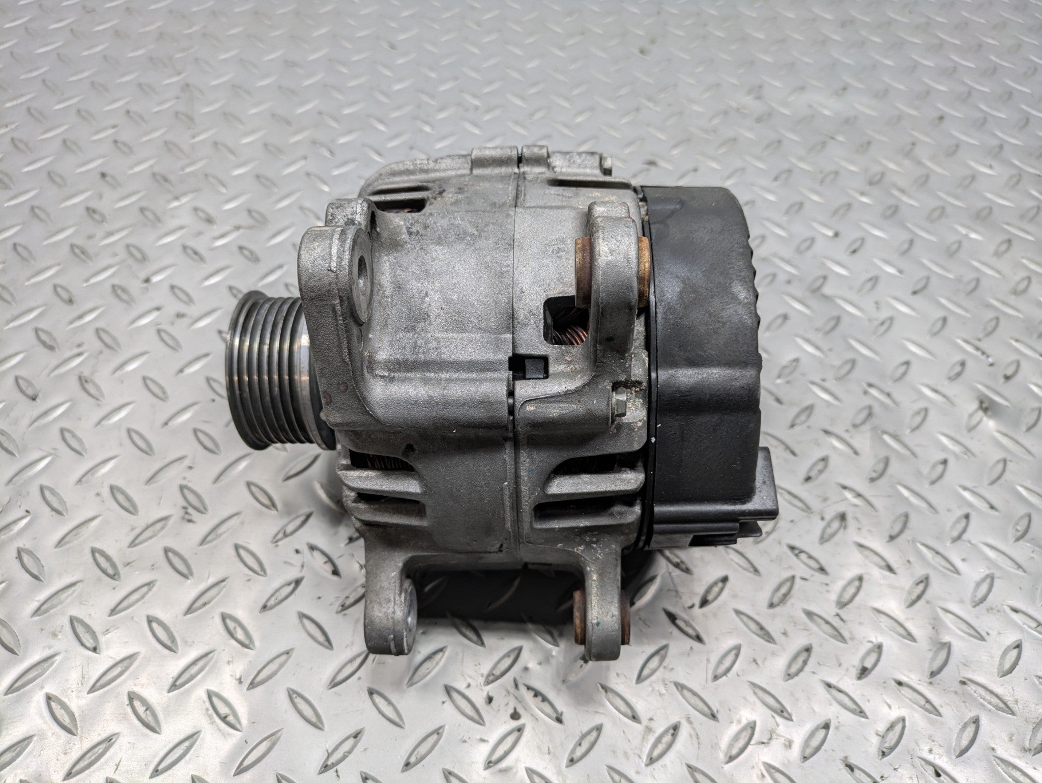 2017 - 2022 OEM AUDI S4 POWER GENERATOR ENGINE MOTOR ALTERNATOR ASSEMBLY