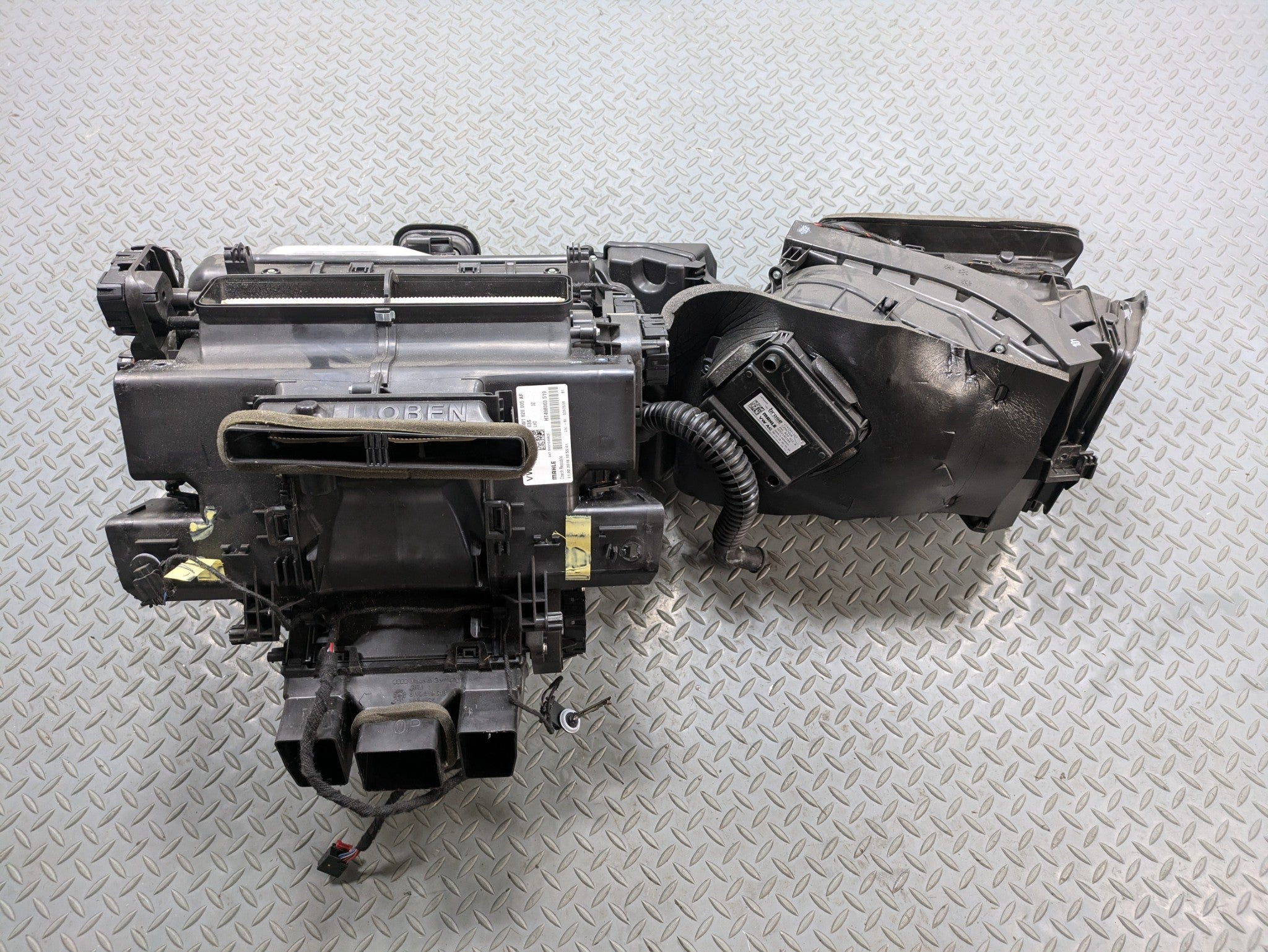 2017 - 2022 OEM AUDI S4 HVAC AC EVAPORATOR CLIMATE HEATER ASSEMBLY