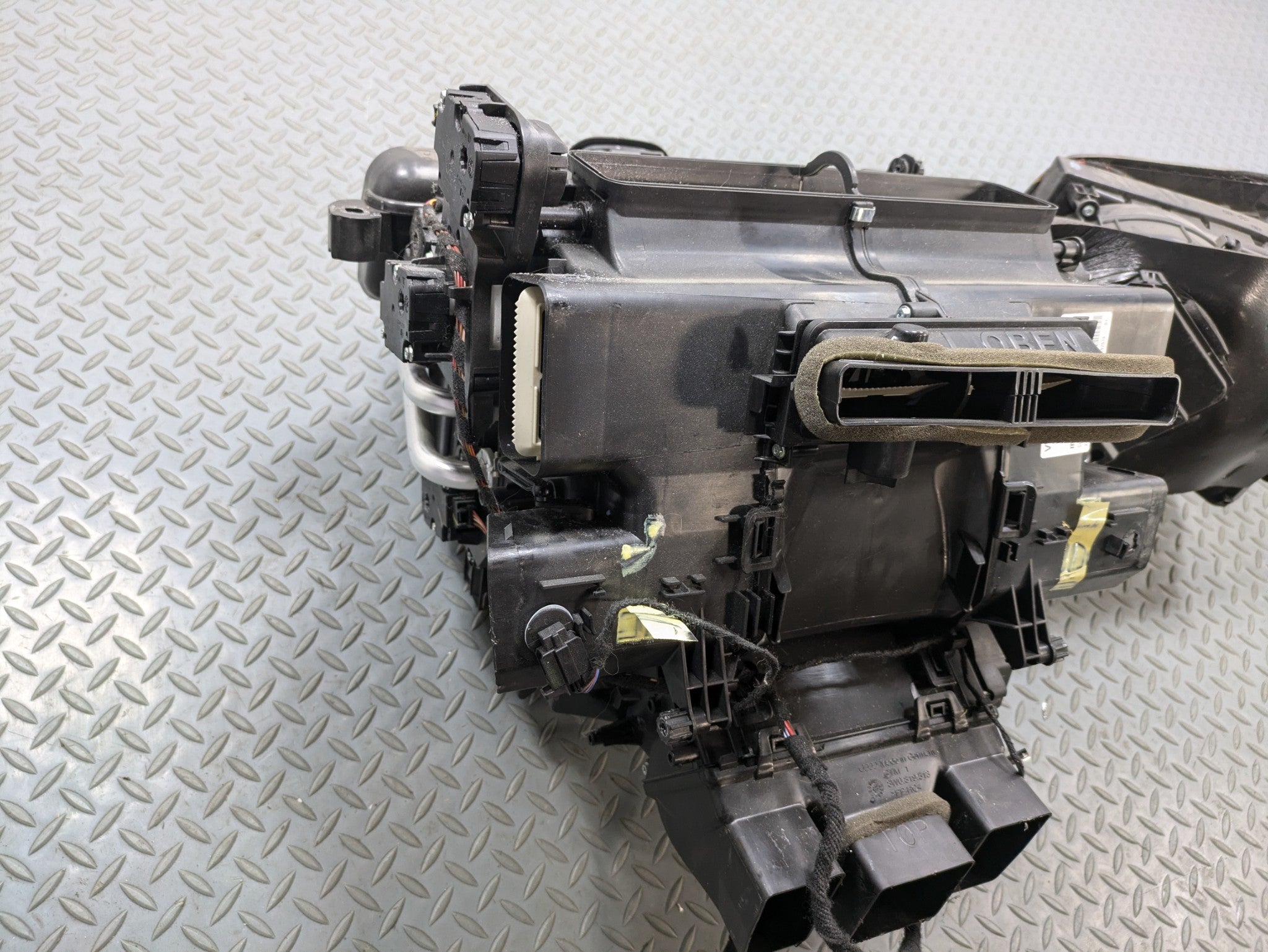 2017 - 2022 OEM AUDI S4 HVAC AC EVAPORATOR CLIMATE HEATER ASSEMBLY