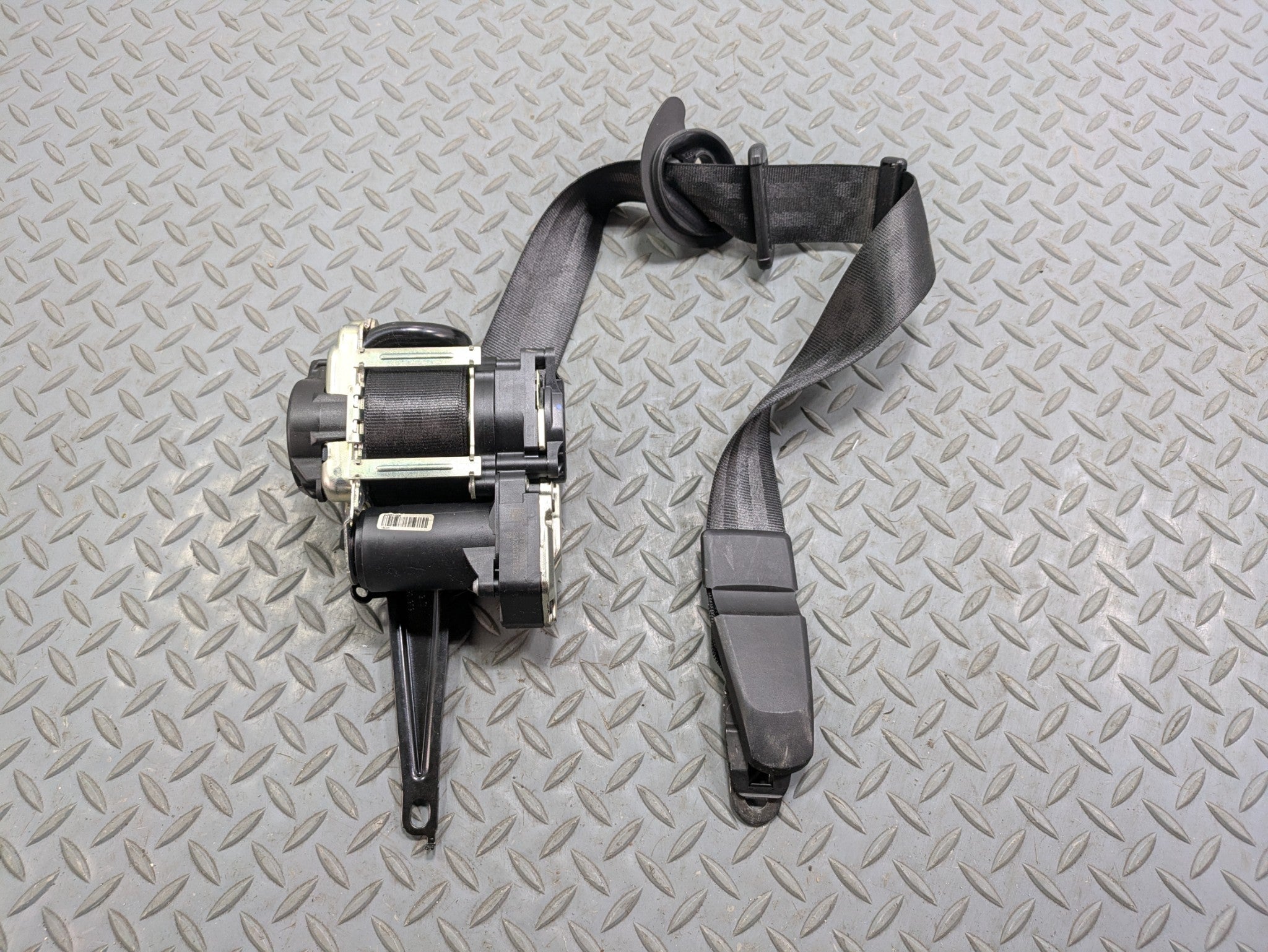 2017 - 2022 OEM AUDI S4 FRONT RIGHT PASSENGER SIDE SEAT BELT RETRACTOR BLACK