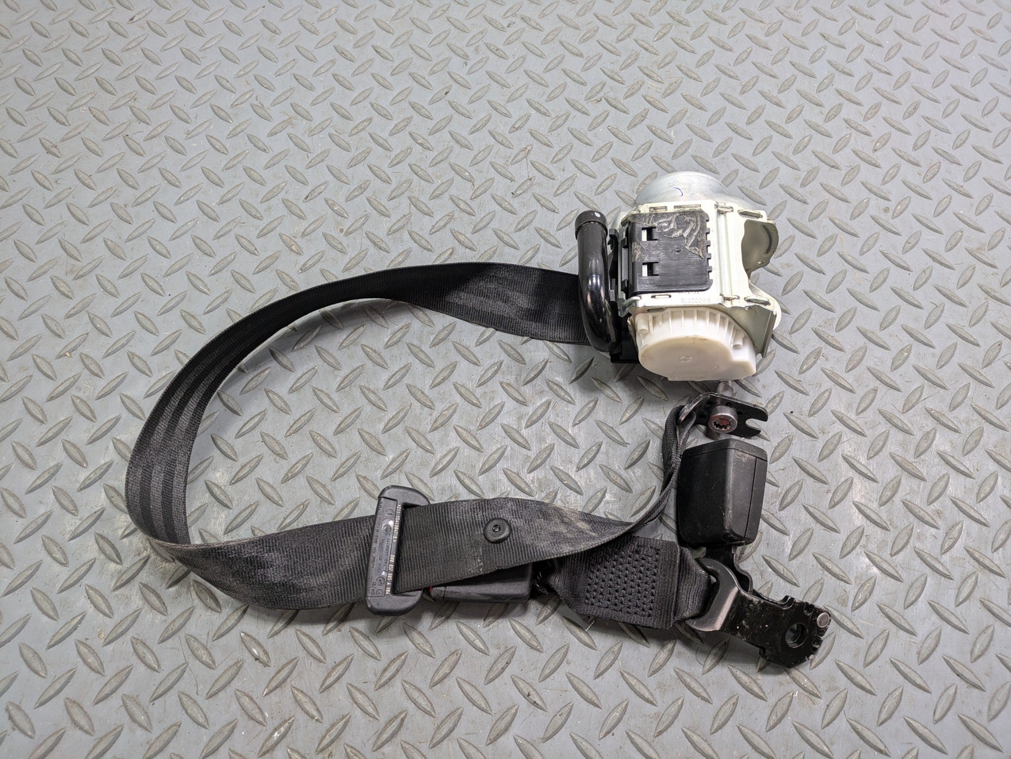 17 - 22 OEM AUDI S4 REAR RIGHT PASSENGER SIDE SEAT BELT RETRACTOR WITH BUCKLE