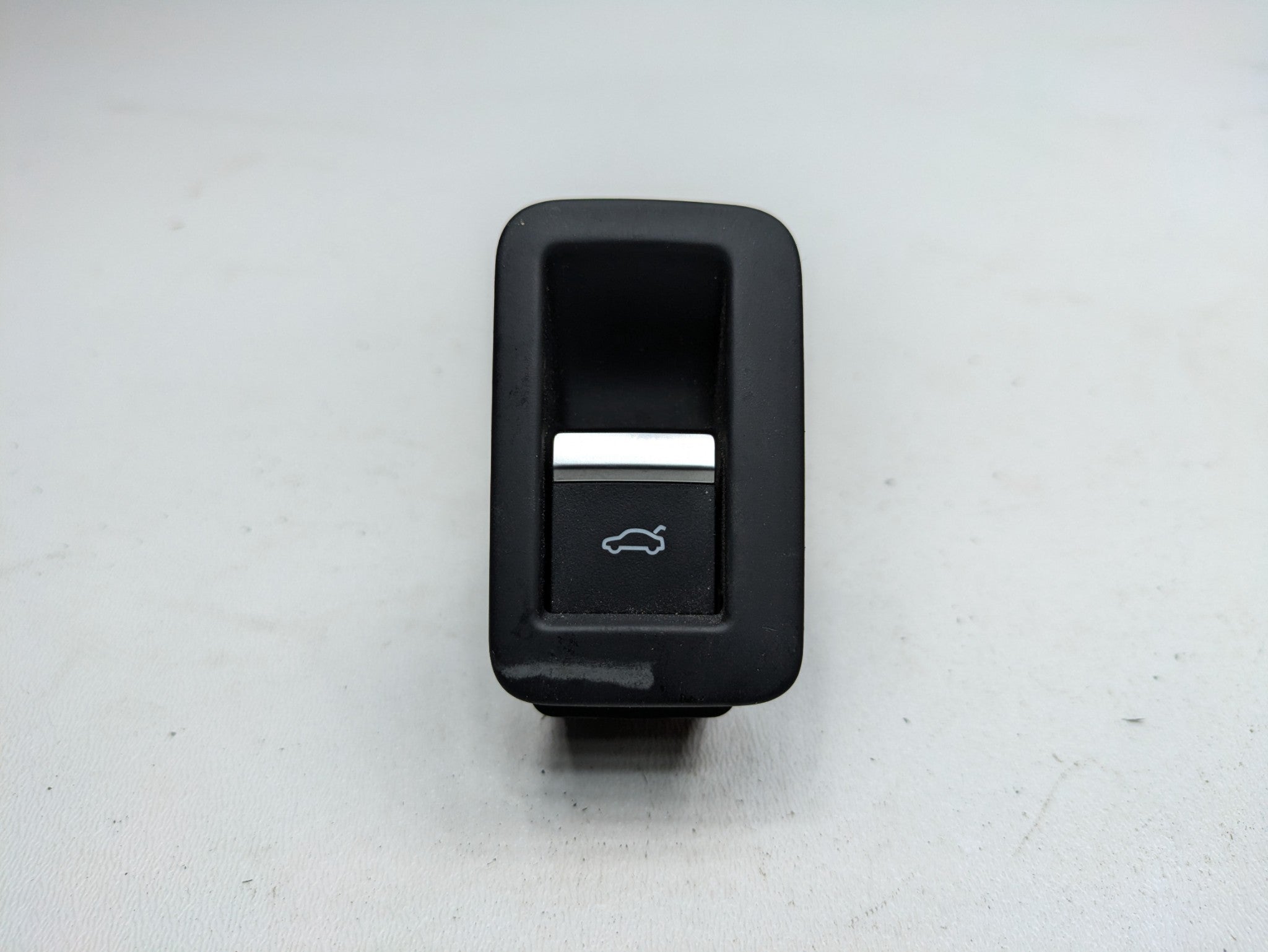 2017 - 2022 OEM AUDI S4 LIFTGATE TRUNK LID OPEN AND CLOSE SWITCH ASSEMBLY