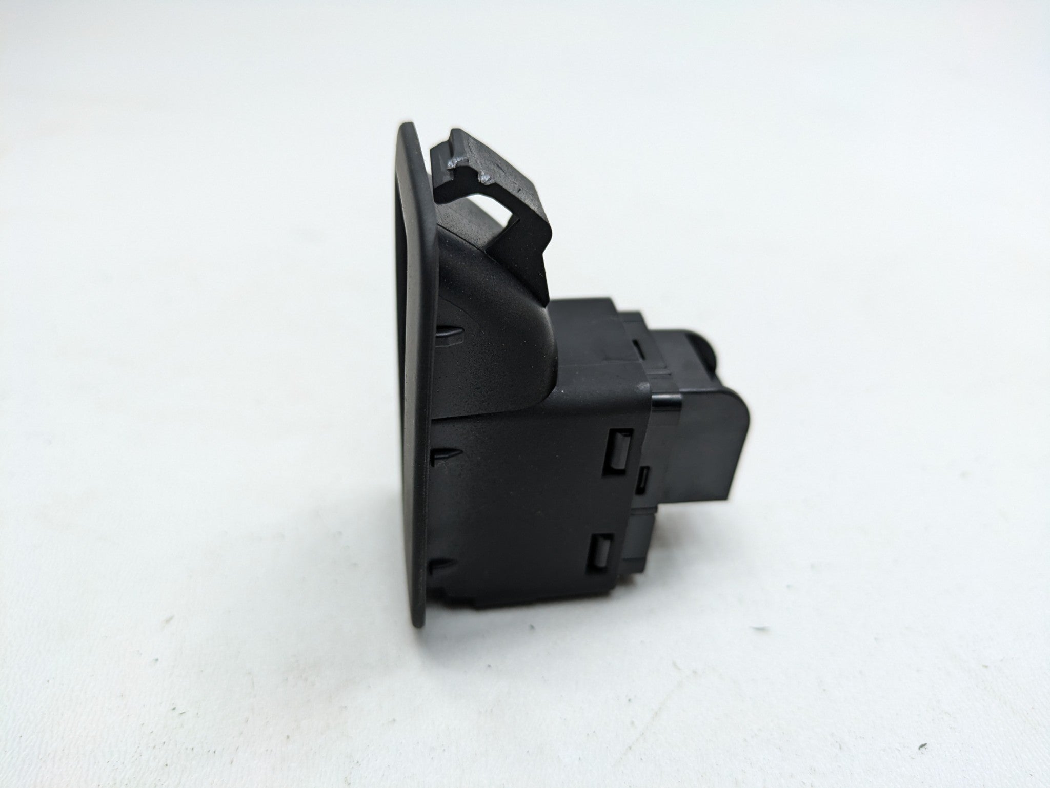 2017 - 2022 OEM AUDI S4 LIFTGATE TRUNK LID OPEN AND CLOSE SWITCH ASSEMBLY