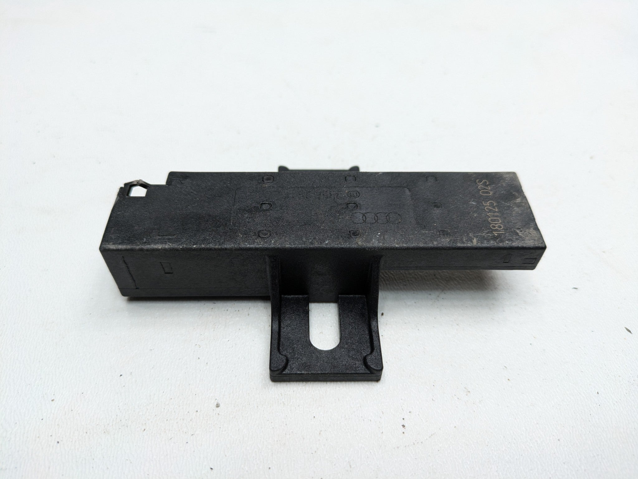 2017 - 2022 OEM AUDI S4 KEYLESS ENTRY ANTENNA MODULE