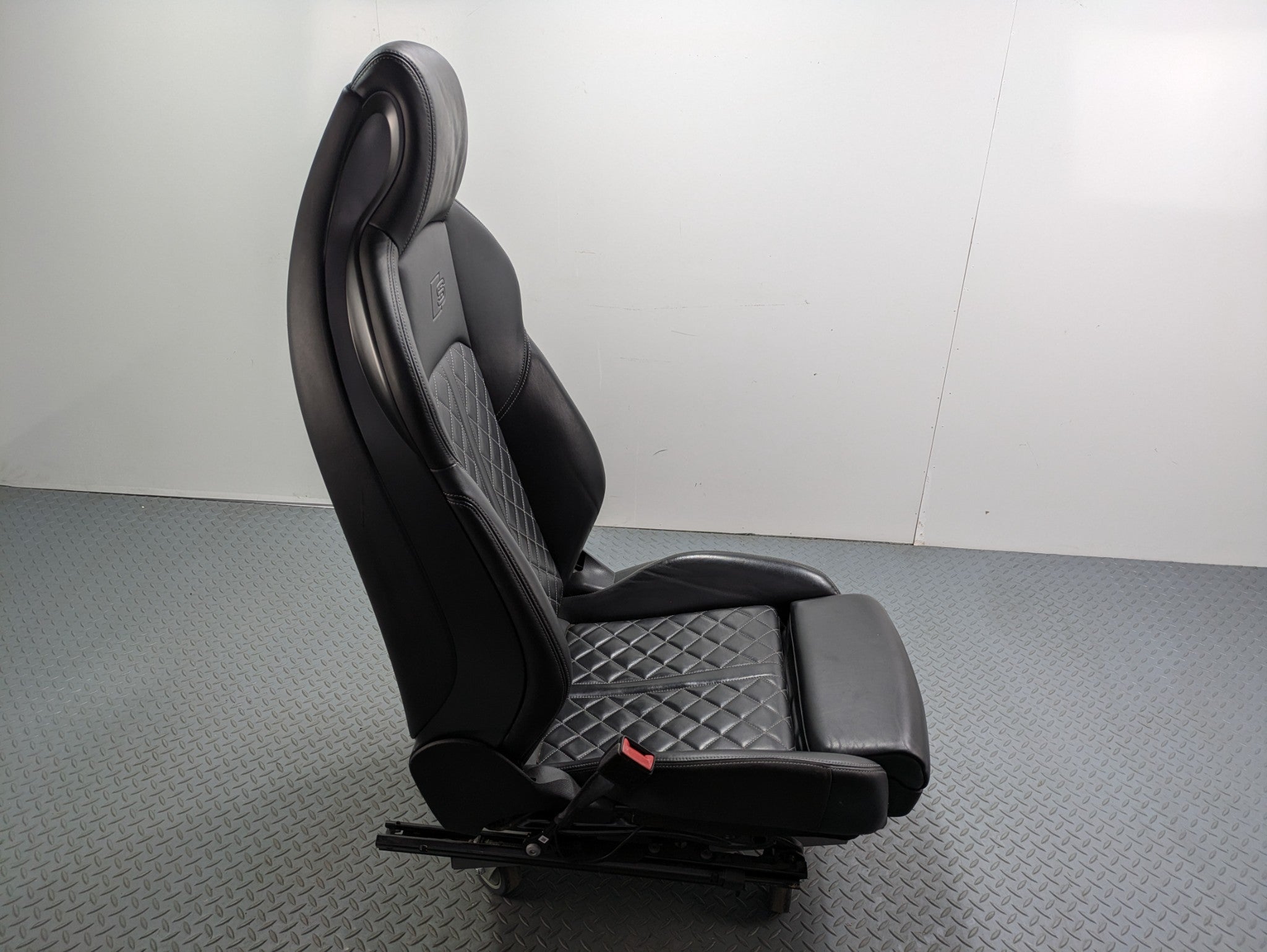 2017 - 2022 OEM AUDI S4 FRONT LEFT DRIVER SIDE SEAT BLACK LEATHER ASSEMBLY