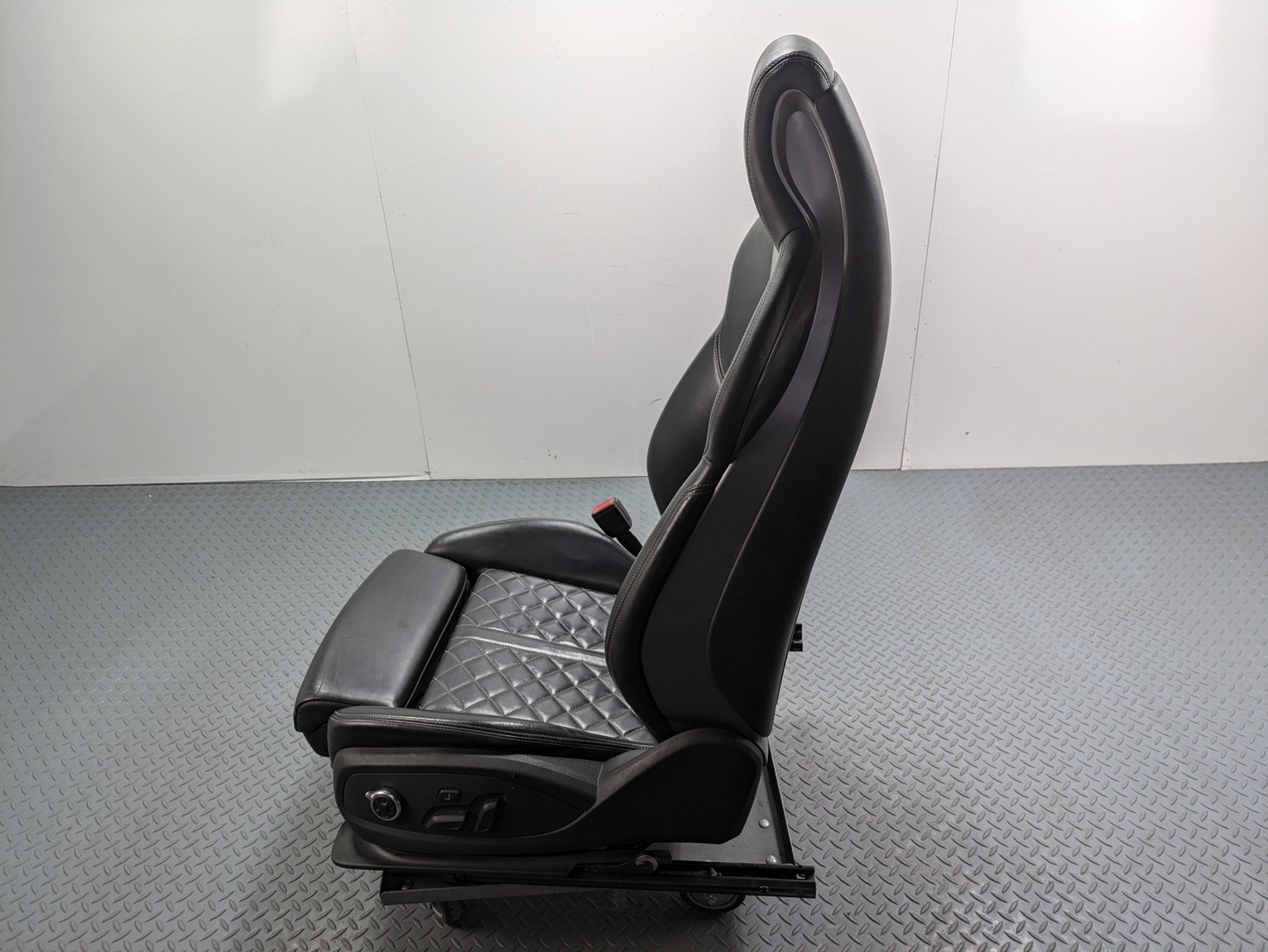 2017 - 2022 OEM AUDI S4 FRONT LEFT DRIVER SIDE SEAT BLACK LEATHER ASSEMBLY