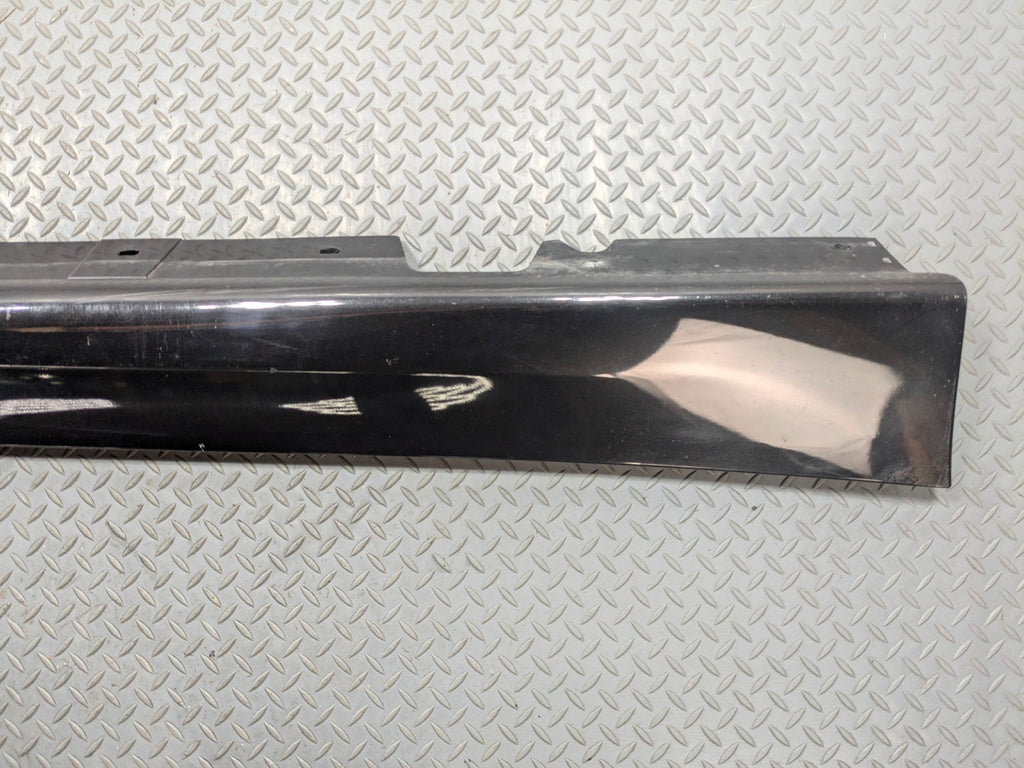 06 - 08 OEM BMW 328I RIGHT PASSENGER SIDE ROCKER MOLDING SKIRT COVER PANEL BLACK