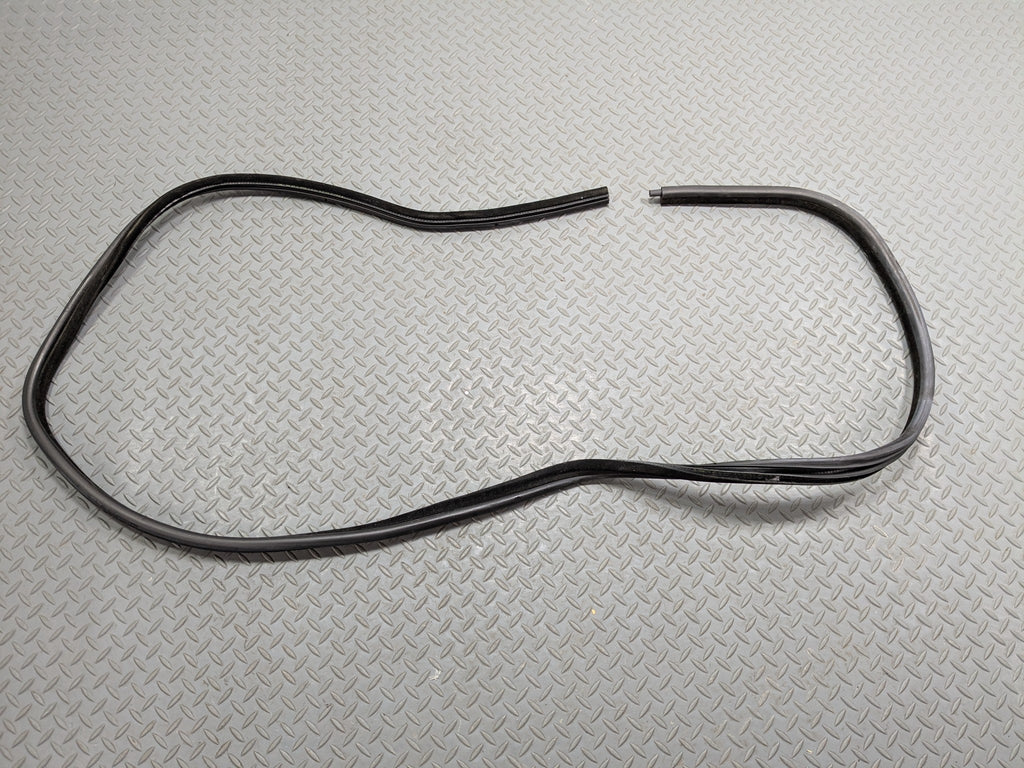 06 - 08 OEM BMW 328I REAR LEFT DRIVER SIDE DOOR SEAL WEATHER STRIPPING RUBBER