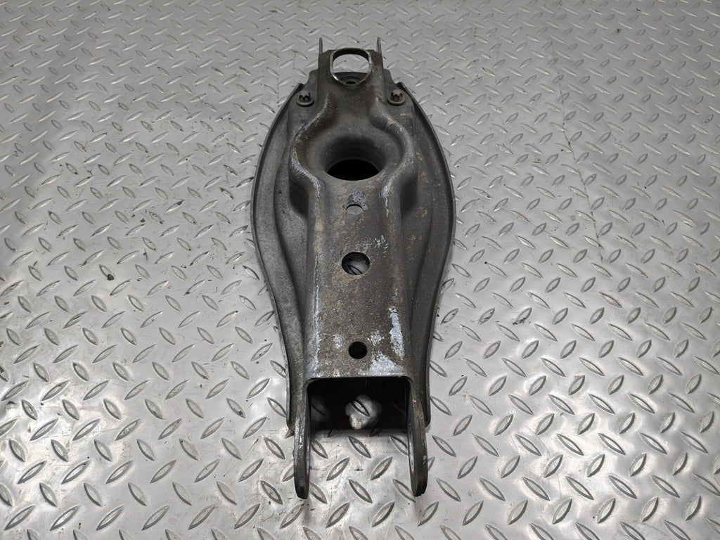 06 - 08 OEM BMW 328I REAR RIGHT PASSENGER SIDE LOWER CONTROL ARM SPRING PERCH