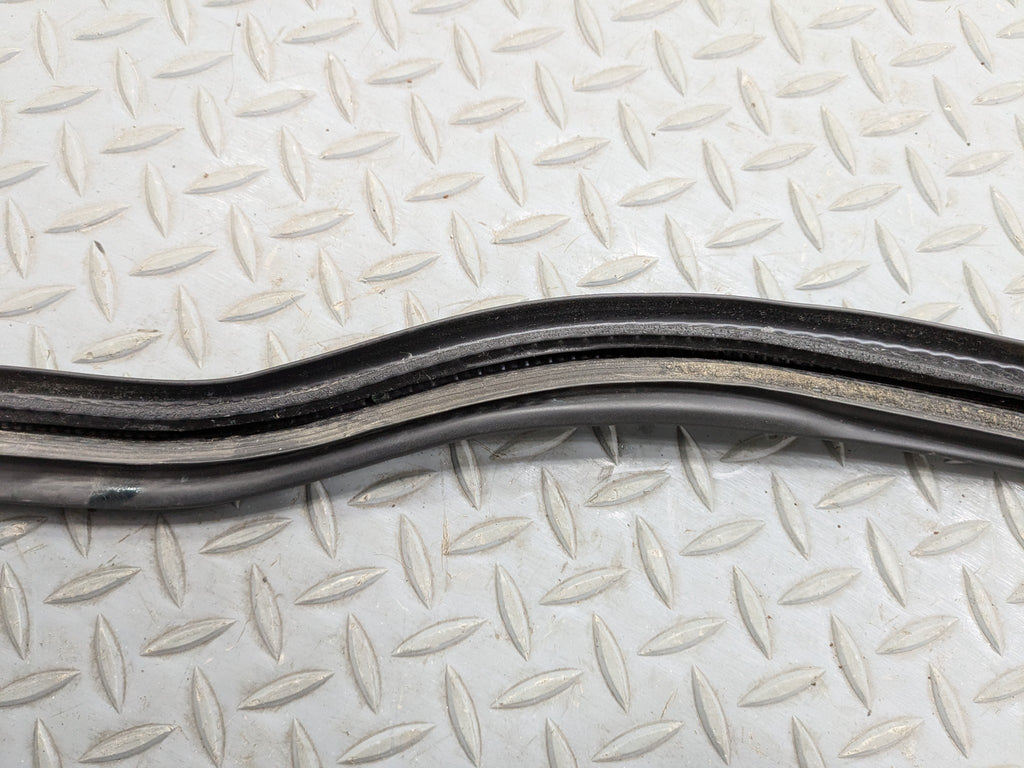 2002 - 2004 OEM MINI COOPER FRONT LEFT SIDE DOOR SEAL WEATHER STRIPPING RUBBER