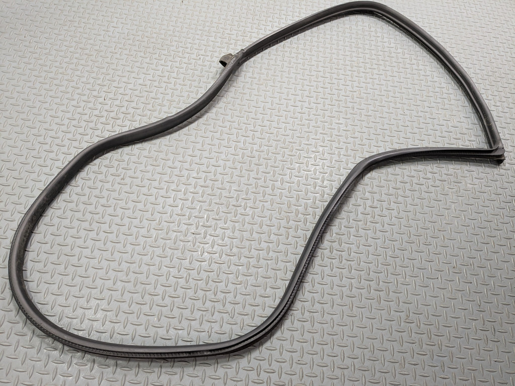 2002 - 2004 OEM MINI COOPER FRONT RIGHT SIDE DOOR SEAL WEATHER STRIPPING RUBBER