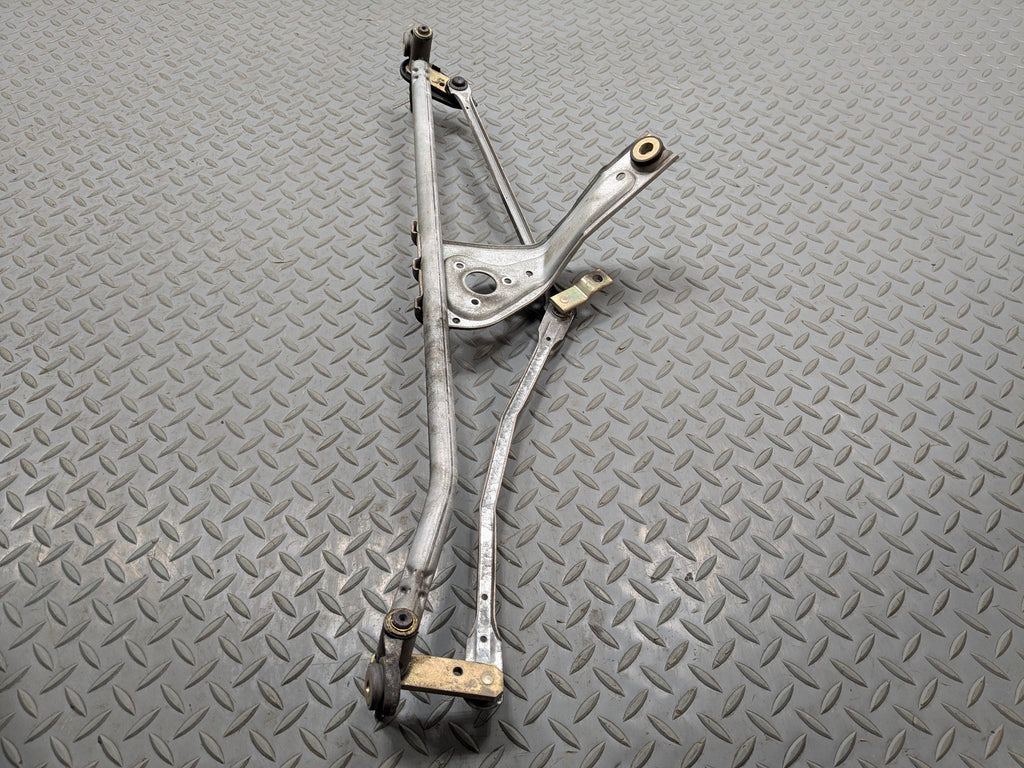 2002 - 2004 OEM MINI COOPER WINDSHIELD WIPER TRANSMISSION LINKAGE WITHOUT MOTOR