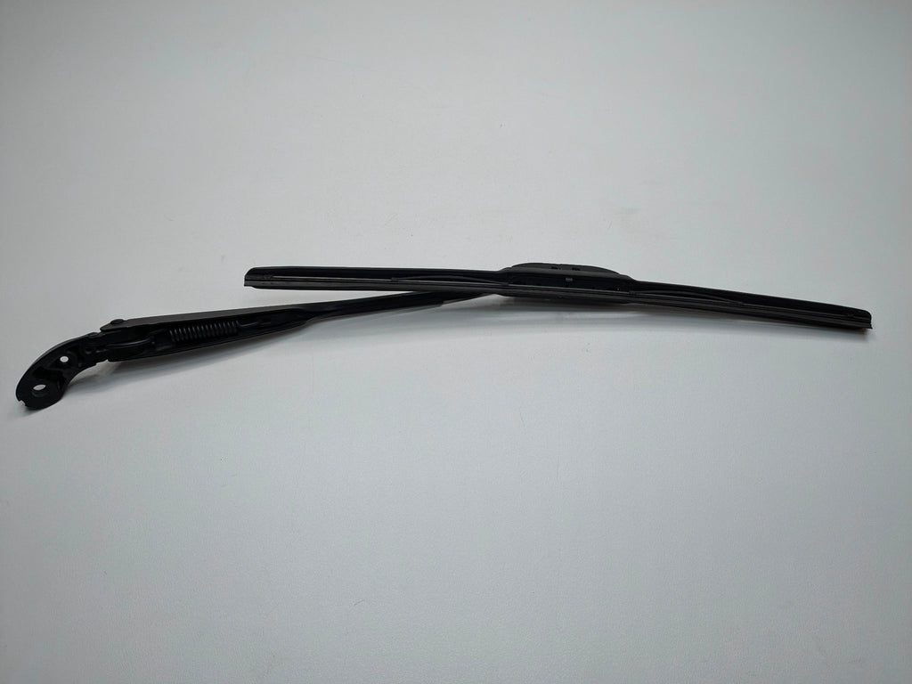 2002 - 2004 OEM MINI COOPER FRONT LEFT SIDE WINDSHIELD WIPER ARM WITH BLADE