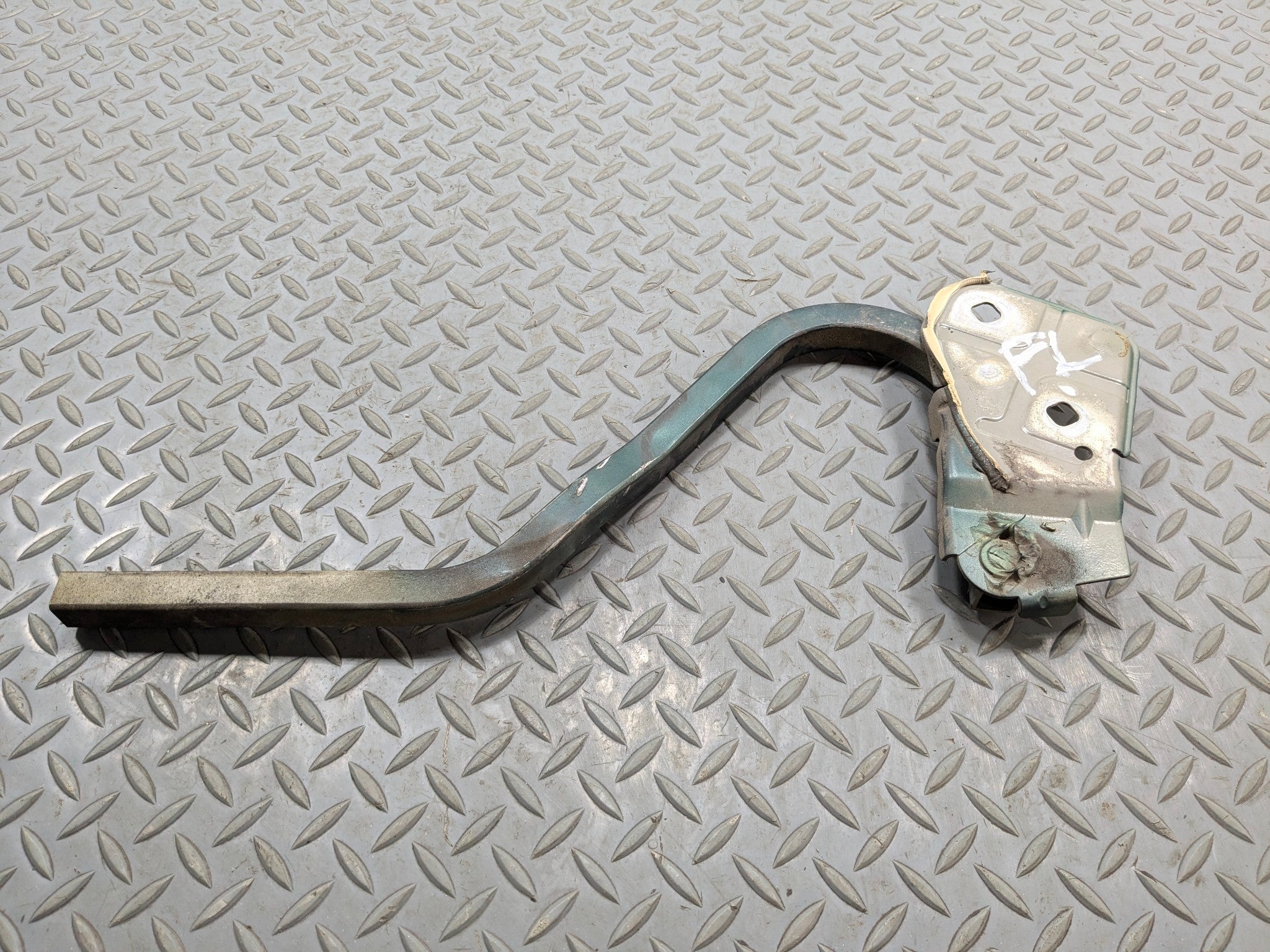 2002 - 2004 OEM MINI COOPER LEFT DRIVER SIDE ENGINE BONNET HOOD HINGE