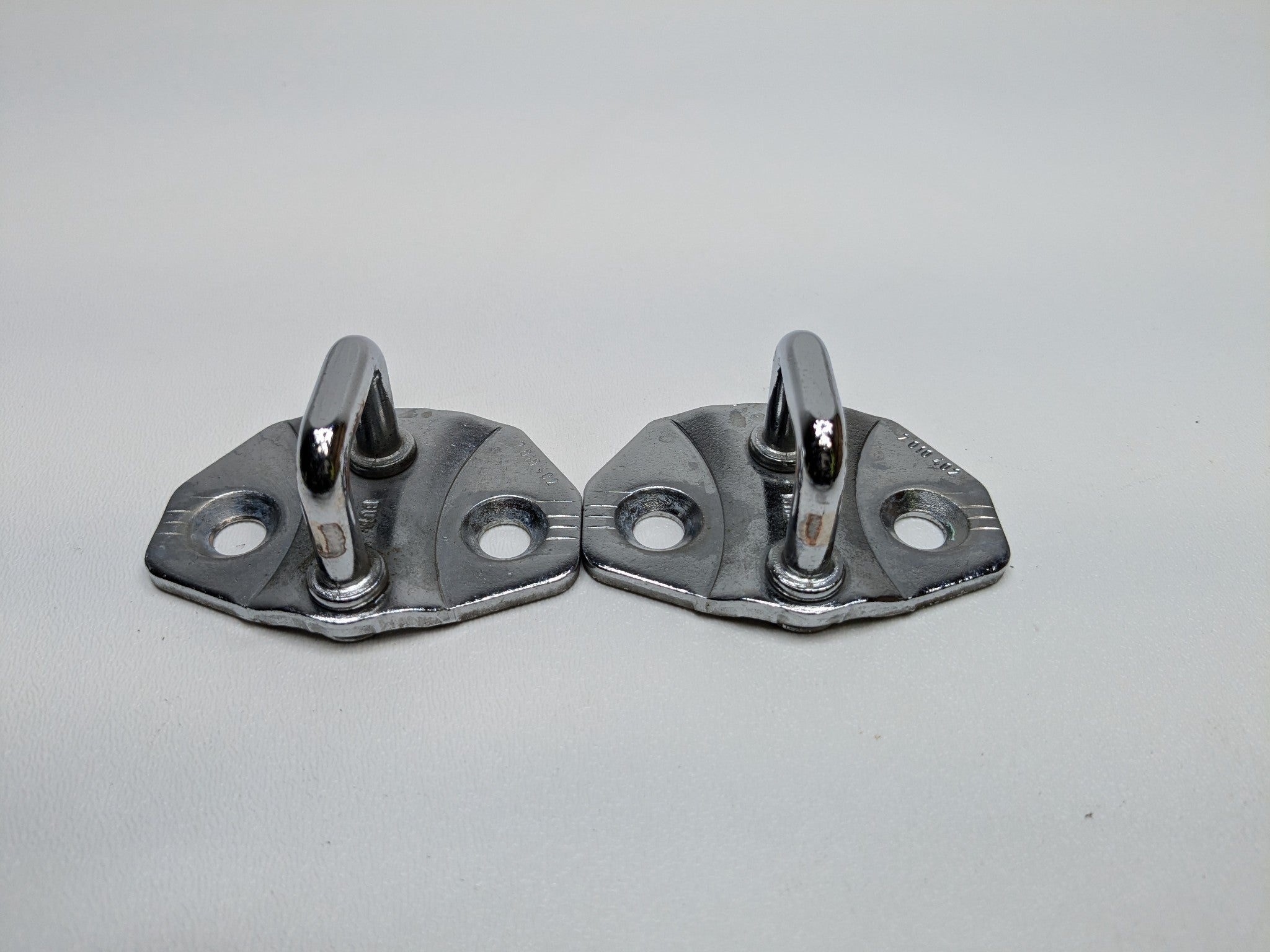 02 - 04 OEM MINI COOPER LEFT AND RIGHT SIDE DOOR LOCK LATCH STRIKER PLATE SET