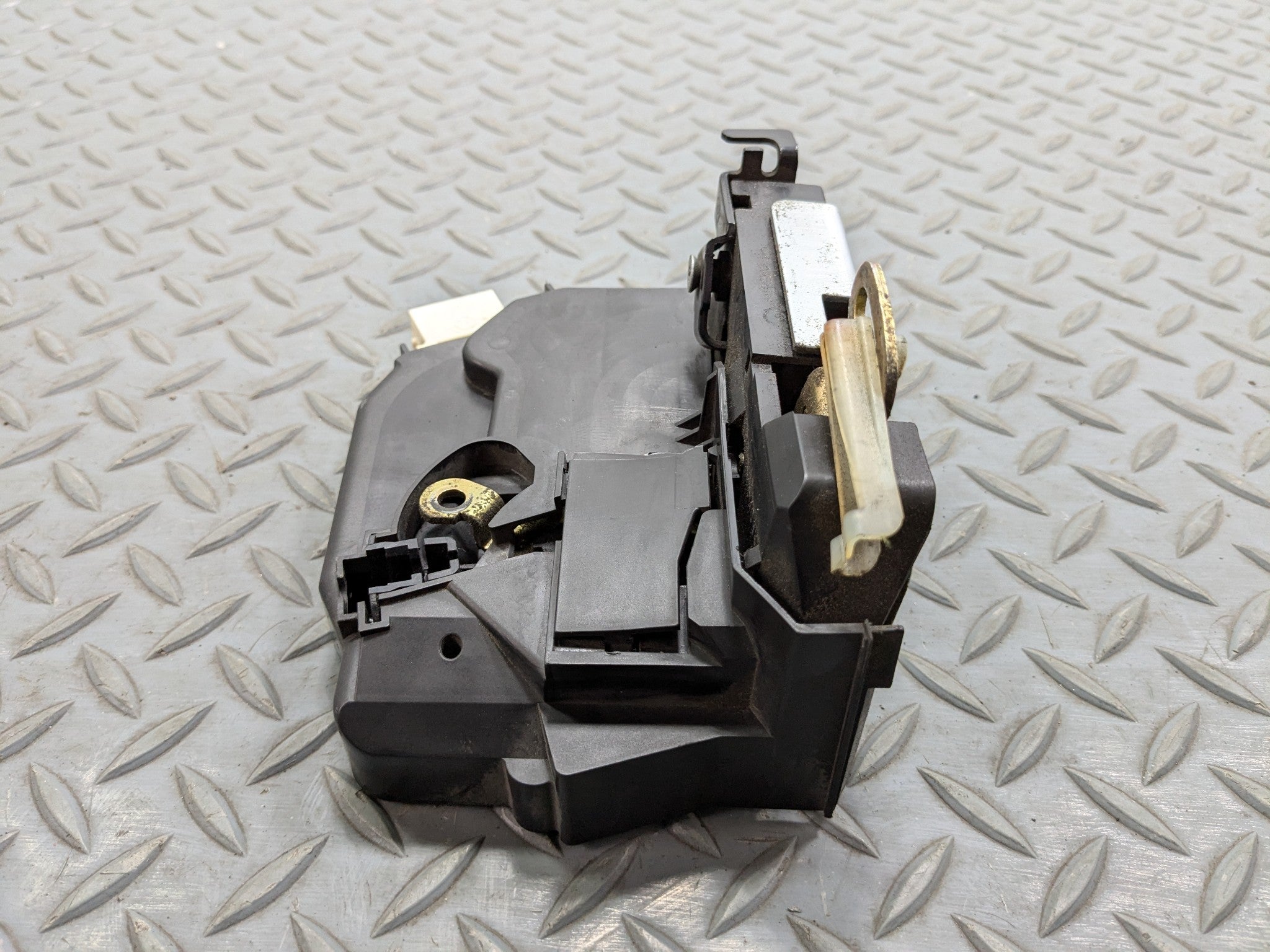 2002 - 2004 OEM MINI COOPER FRONT RIGHT PASSENGER SIDE DOOR LATCH LOCK ACTUATOR