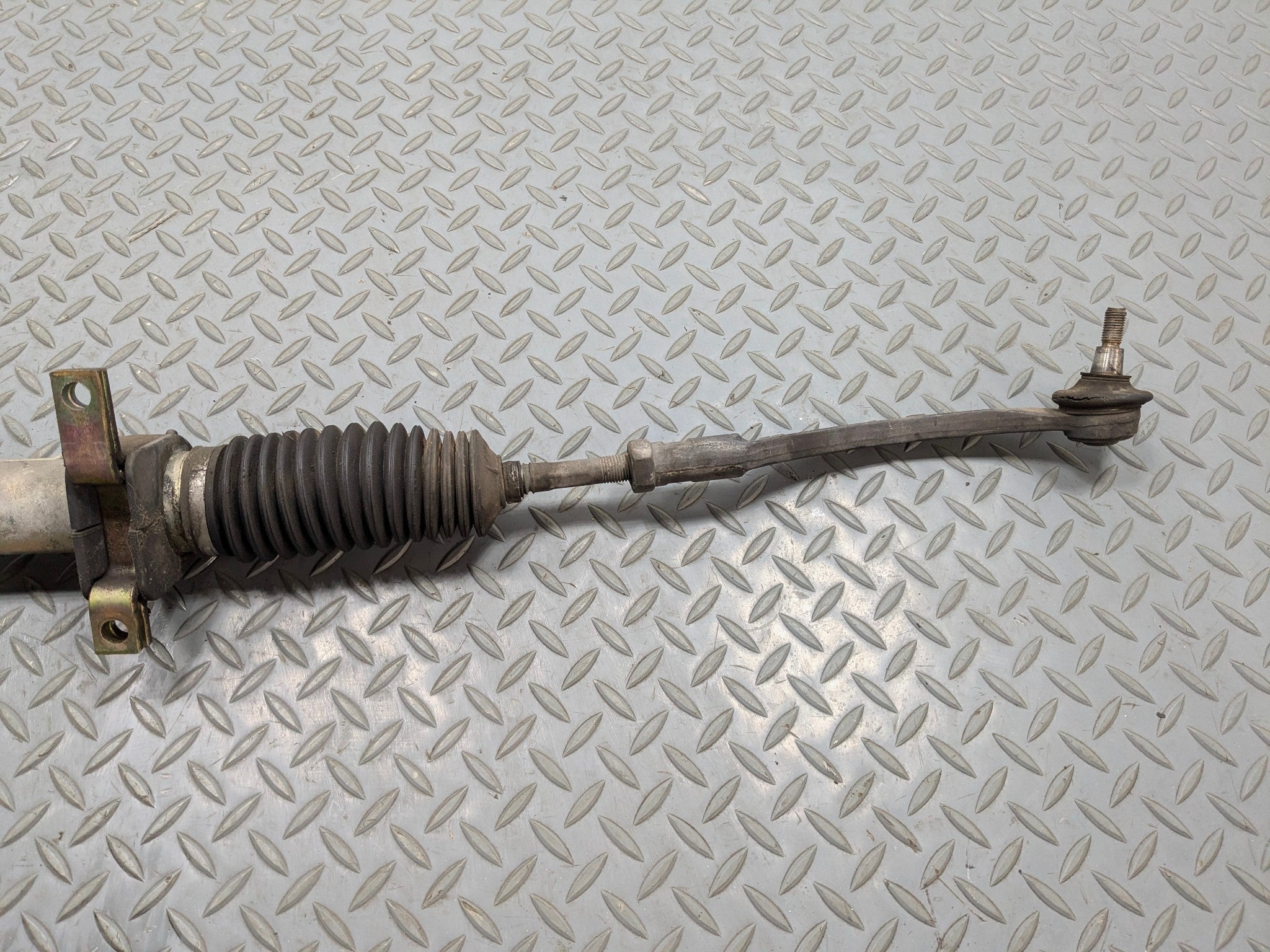 2002 - 2004 OEM MINI COOPER POWER STEERING GEAR RACK AND PINION