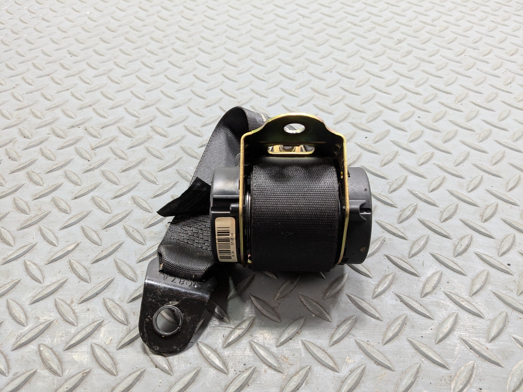 2002 - 2004 OEM MINI COOPER REAR LEFT DRIVER SIDE SEAT BELT RETRACTOR BLACK