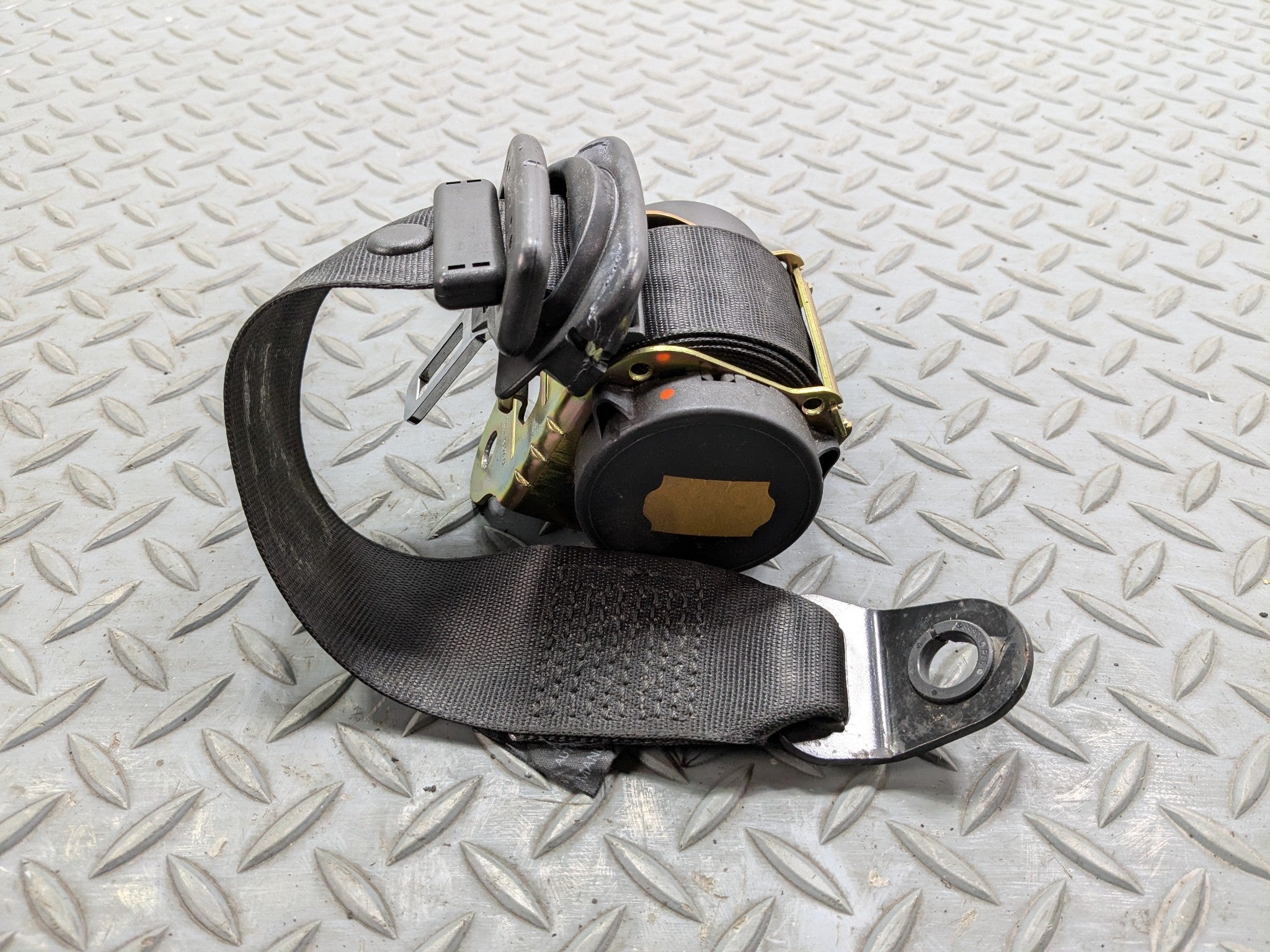 2002 - 2004 OEM MINI COOPER REAR RIGHT PASSENGER SIDE SEAT BELT RETRACTOR BLACK