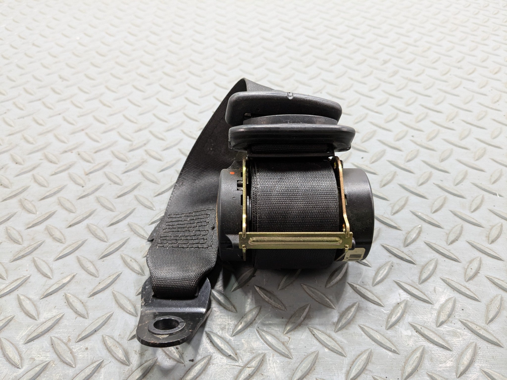 2002 - 2004 OEM MINI COOPER REAR RIGHT PASSENGER SIDE SEAT BELT RETRACTOR BLACK