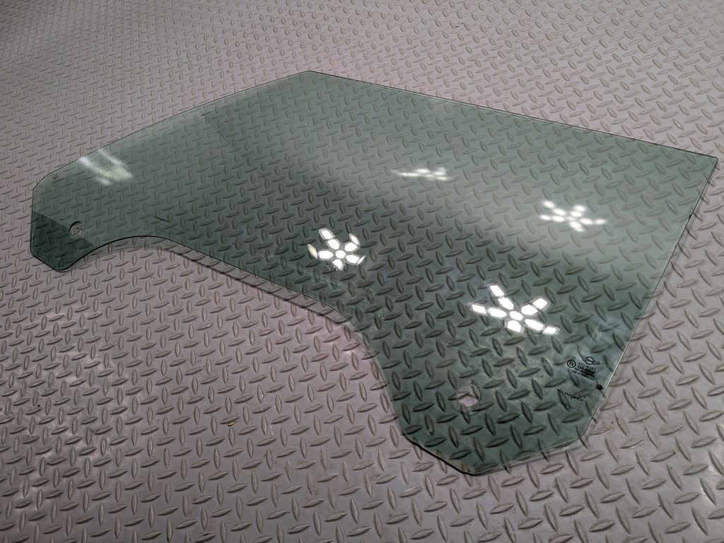 2002 - 2004 OEM MINI COOPER FRONT LEFT DRIVER SIDE DOOR WINDOW GLASS