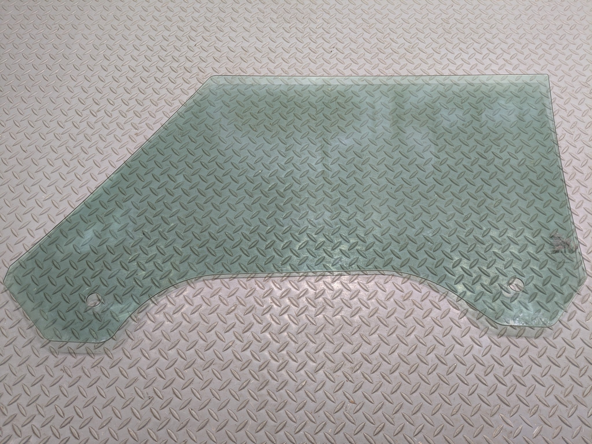 2002 - 2004 OEM MINI COOPER FRONT RIGHT PASSENGER SIDE DOOR WINDOW GLASS