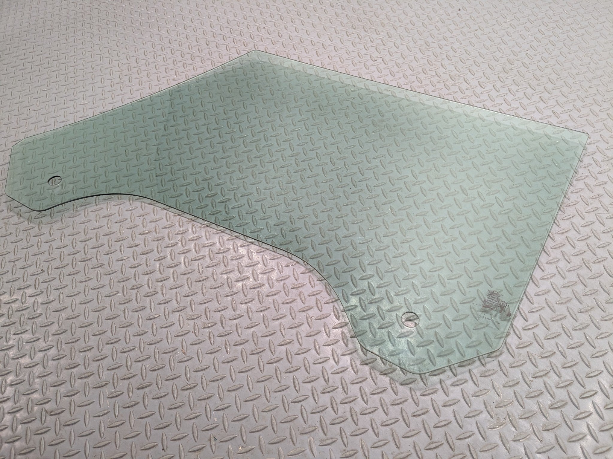 2002 - 2004 OEM MINI COOPER FRONT RIGHT PASSENGER SIDE DOOR WINDOW GLASS