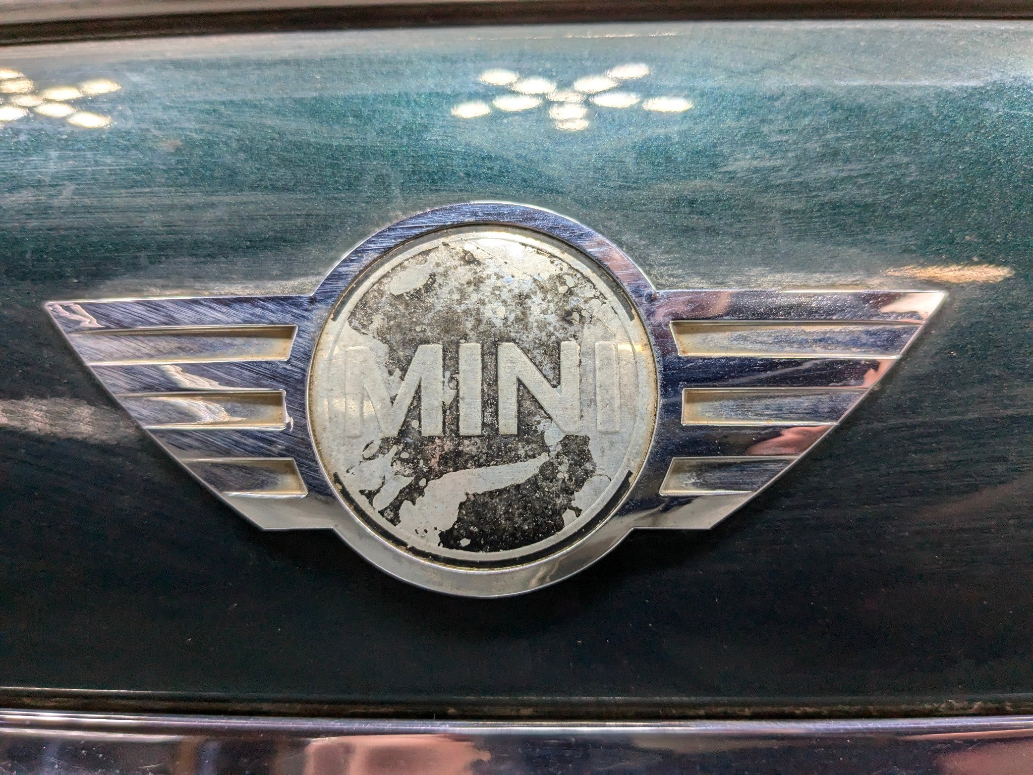 2002 - 2004 OEM MINI COOPER TAILGATE LIFTGATE SHELL PANEL WITH GLASS ASSEMBLY